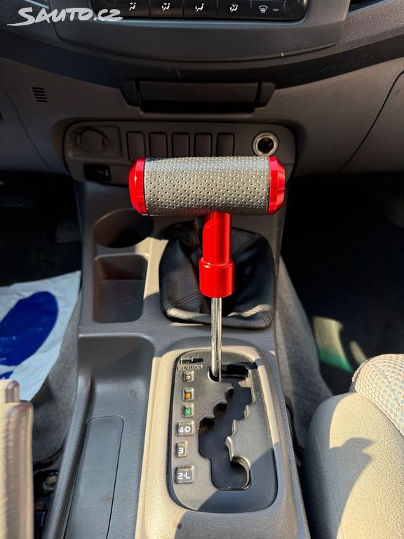 Toyota Hilux, fotka 19