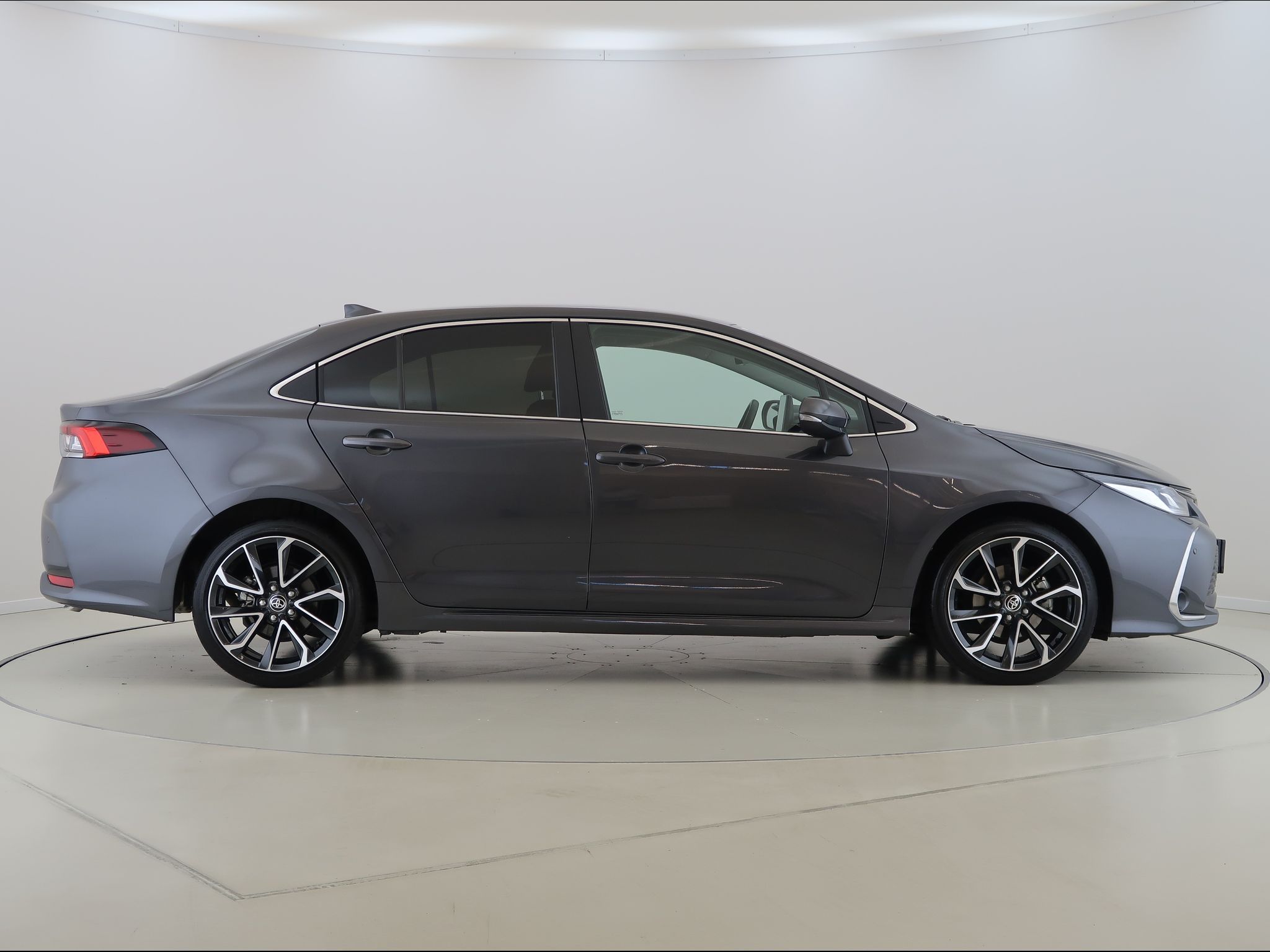 Toyota Corolla, 1.8,Hybrid,Executive,e-CVT,CZ, - fotka 5