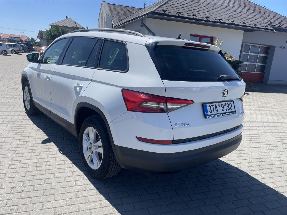 Škoda Kodiaq, 2,0 TDi 110kw DSG 4x4 Executiv - fotka 3