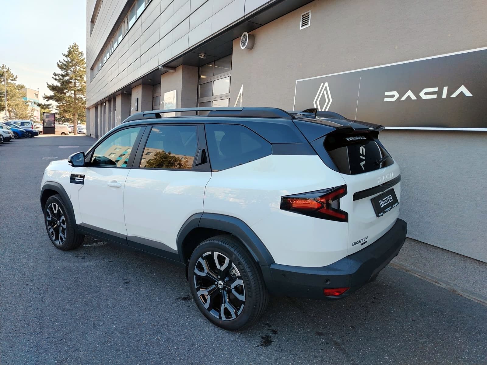 Dacia Bigster, Journey Hybrid 155 (automat) - fotka 3