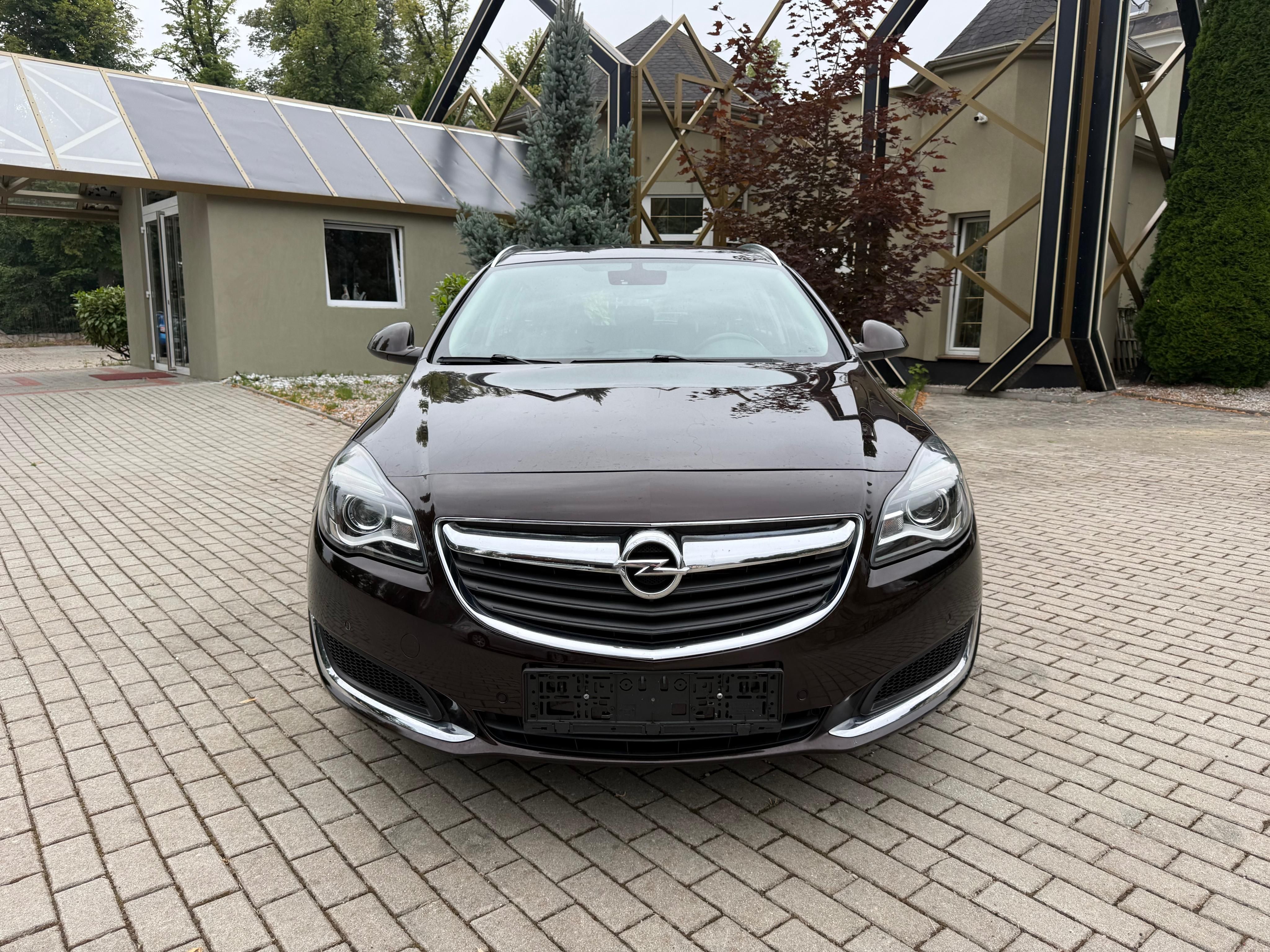 Opel Insignia, A 1.6 CDTi 100kW SPORTS TOURER - fotka 4