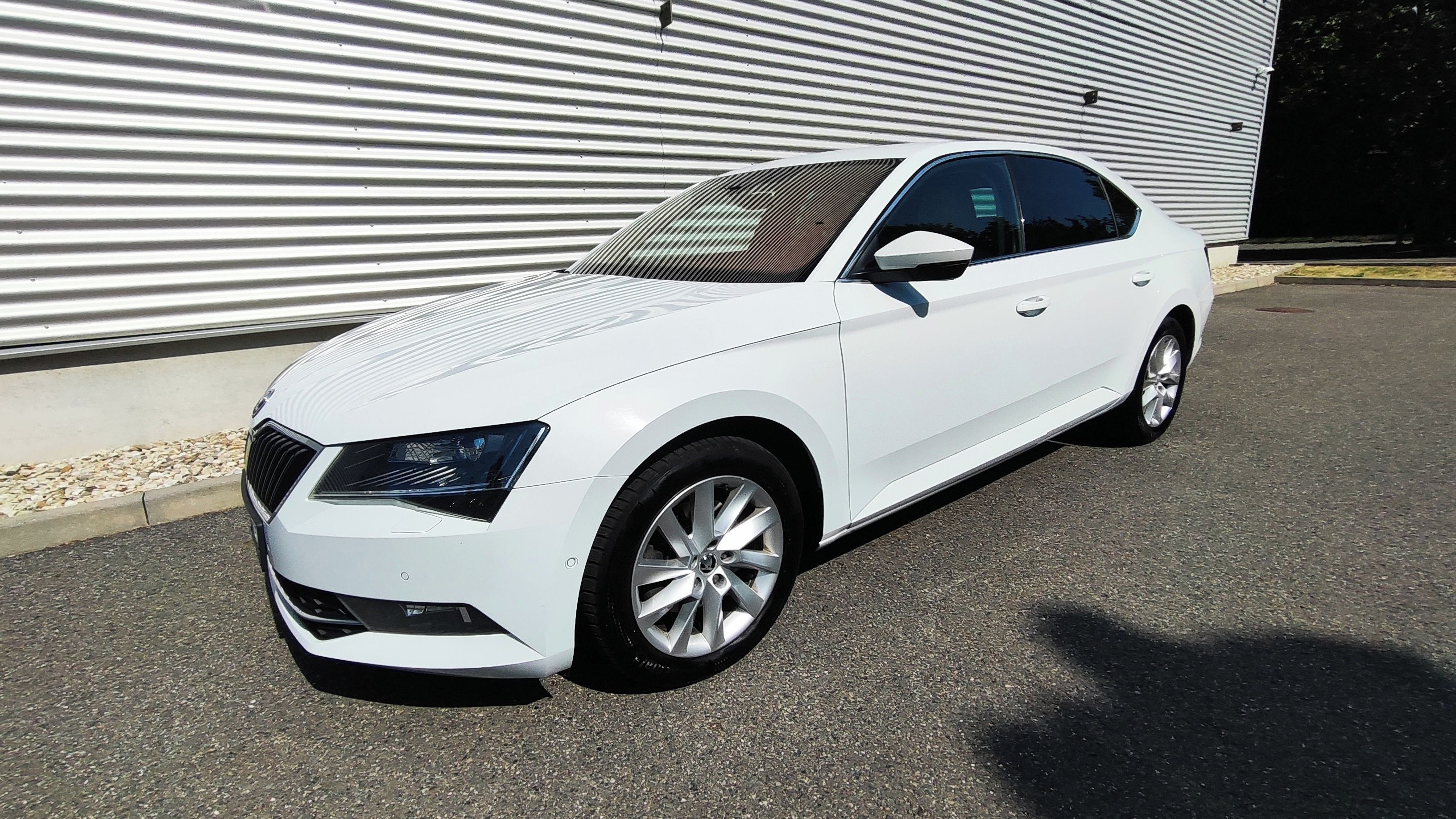 Škoda Superb, 1.6 TDI DSG 88 kW Style   DPH