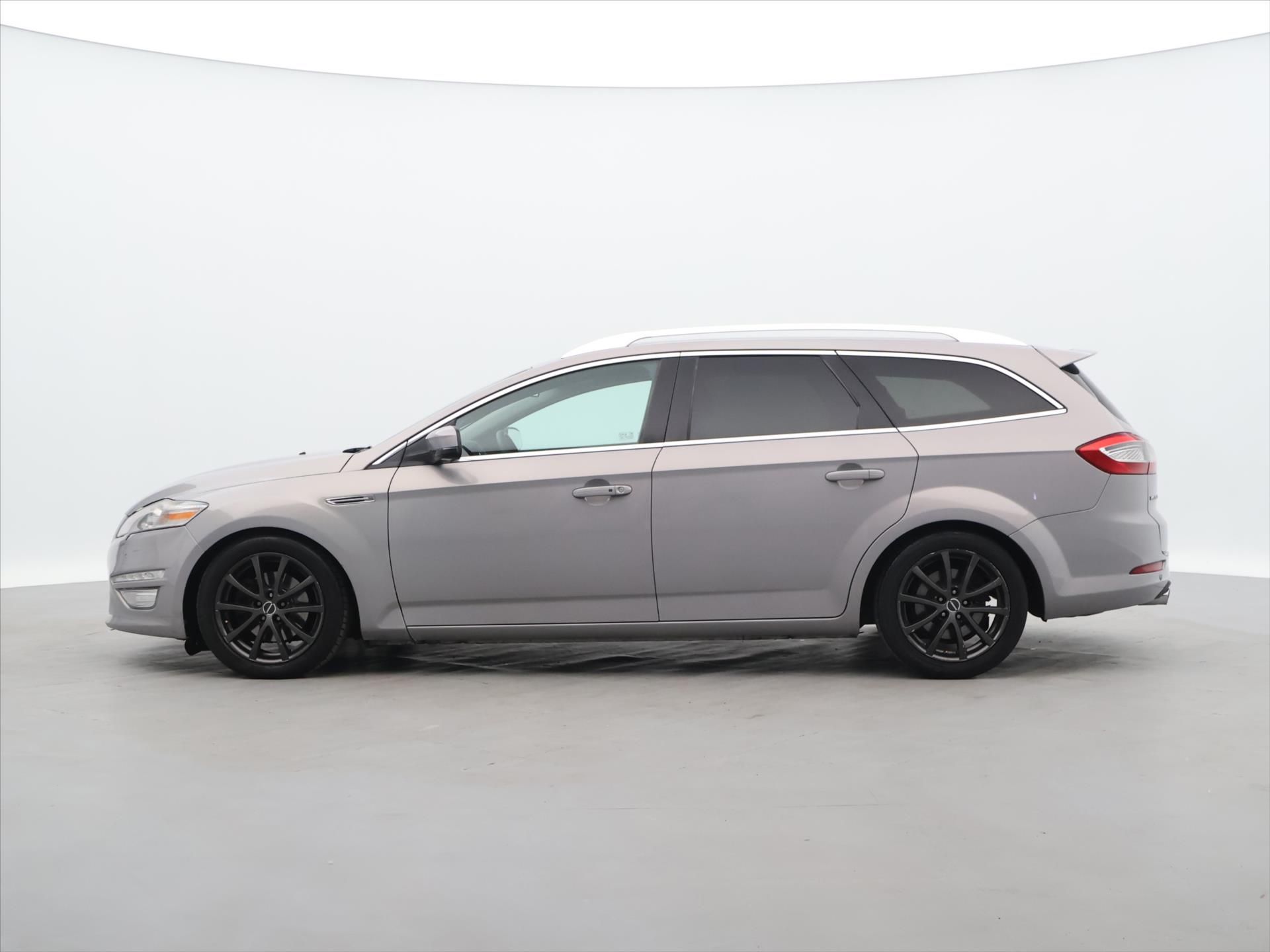 Ford Mondeo, 2,2 TDCi 147kW Titanium Xenon - fotka 4