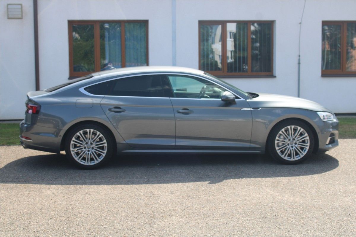 Audi A5, 2,0 TFSI 185kW Sportback S-Lin - fotka 3