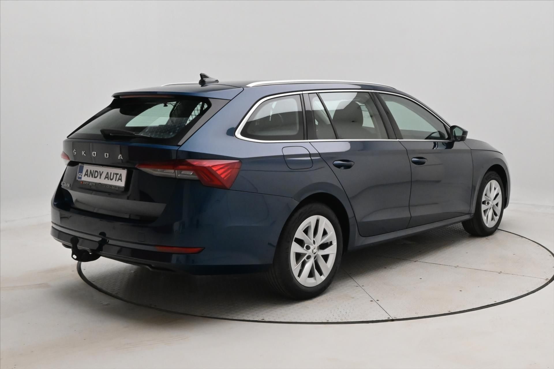 Škoda Octavia, 2,0 TDI 110kW DSG Style Záruka - fotka 5