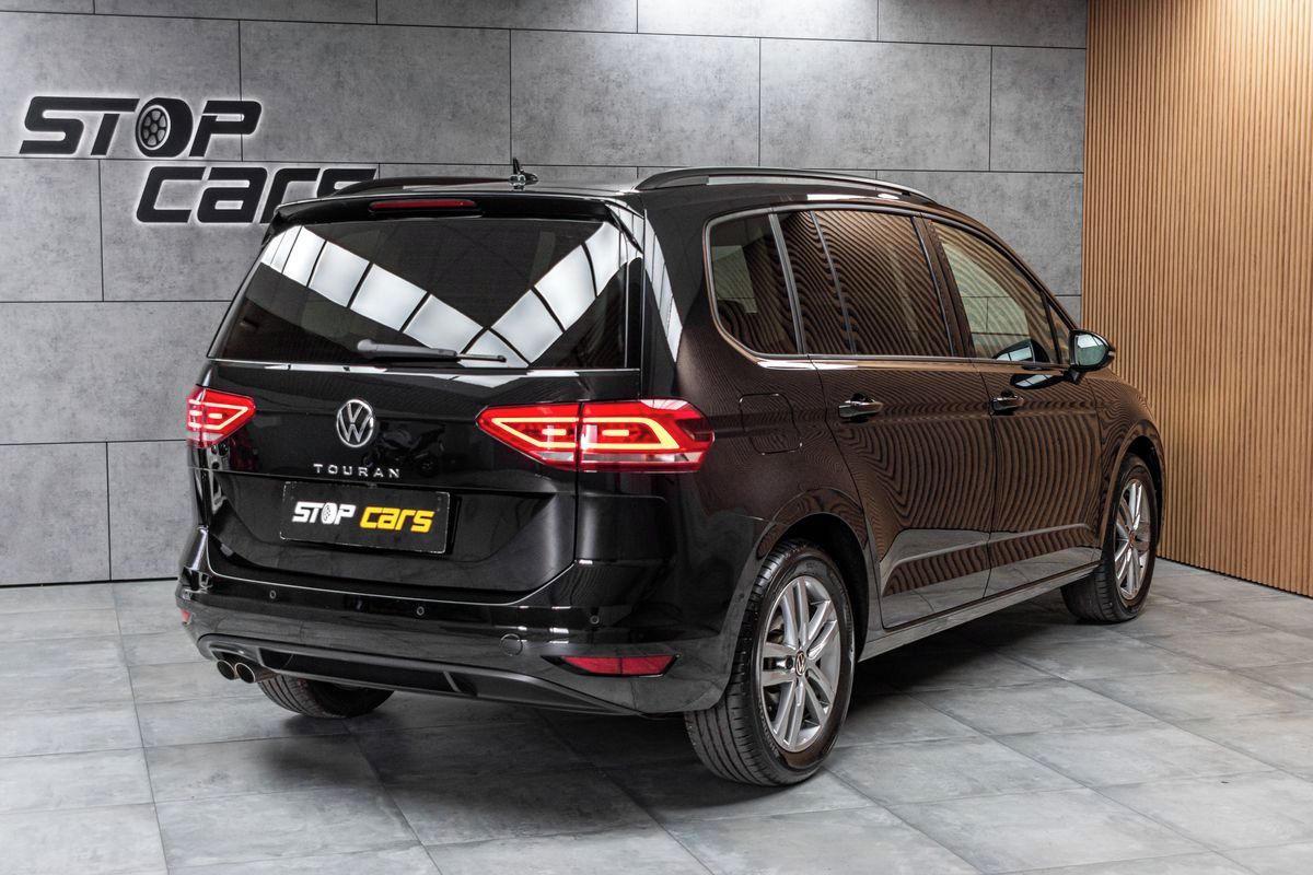 Volkswagen Touran, 2.0TDI DSG*TAŽNÉ*7.MÍST*ČR 1.M - fotka 6
