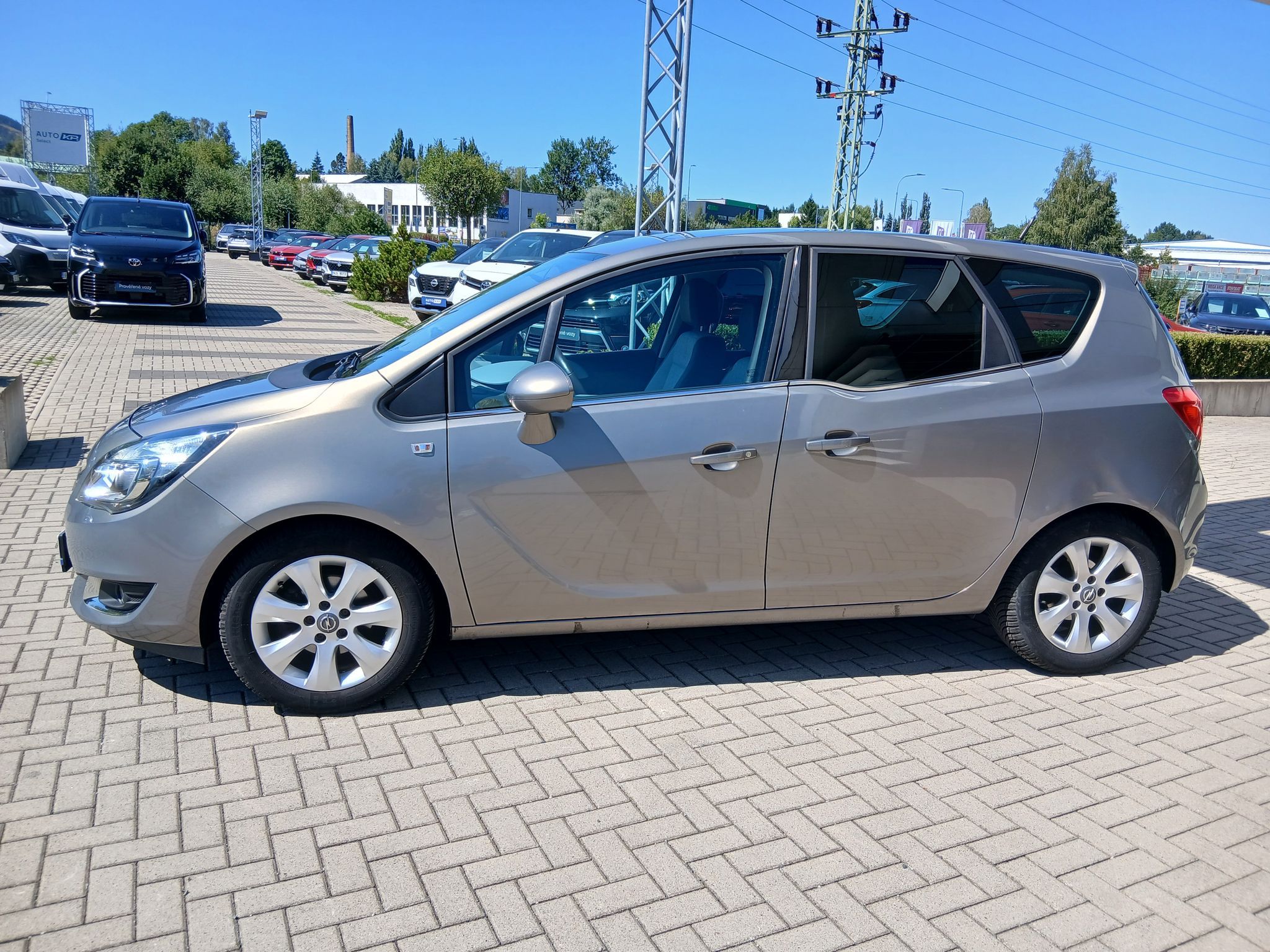 Opel Meriva, 1.4 T 88kW Cosmo 6MT 1.maj, ČR - fotka 3