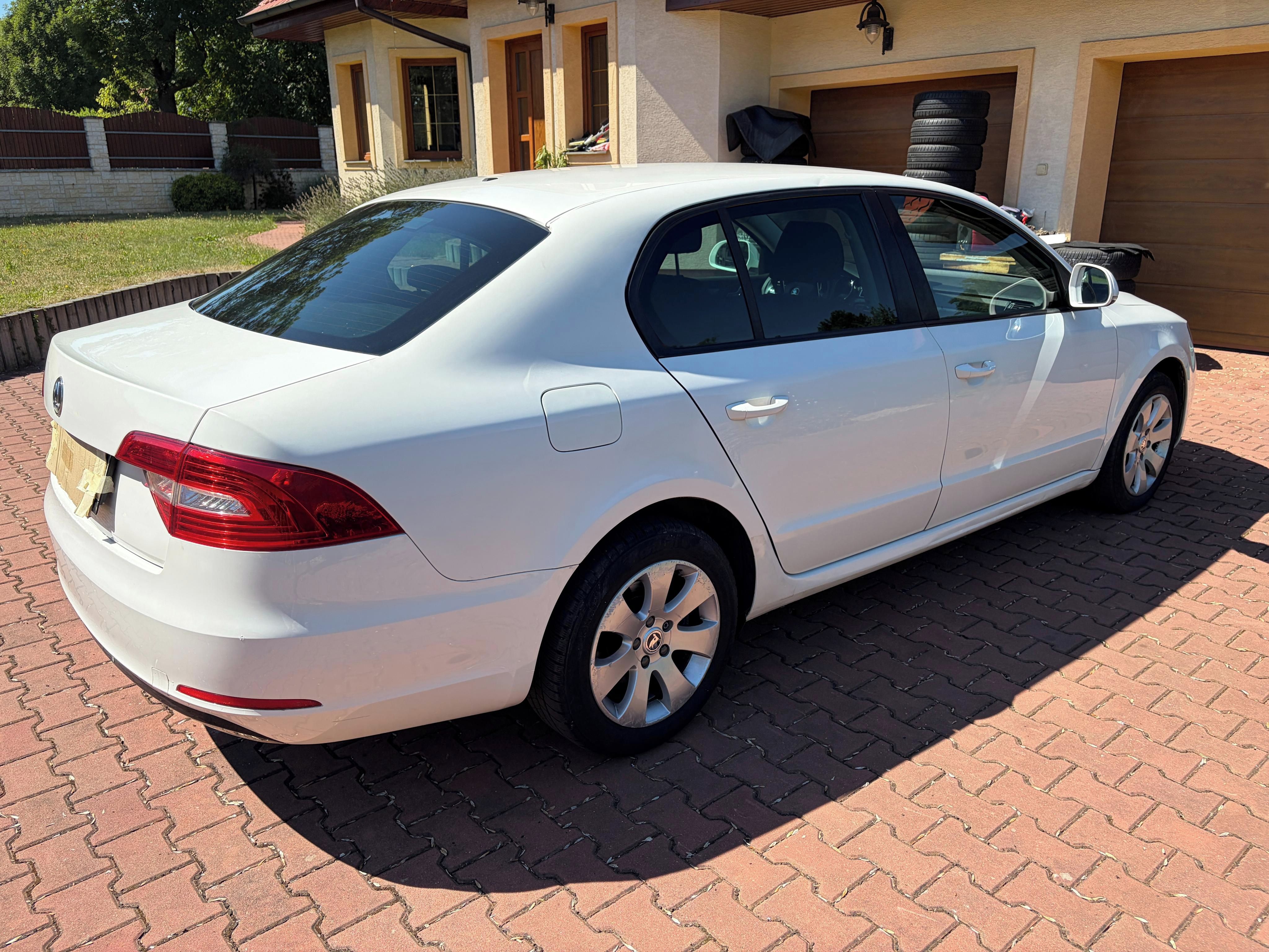Škoda Superb, 2.0Tdi, 103kw - fotka 3