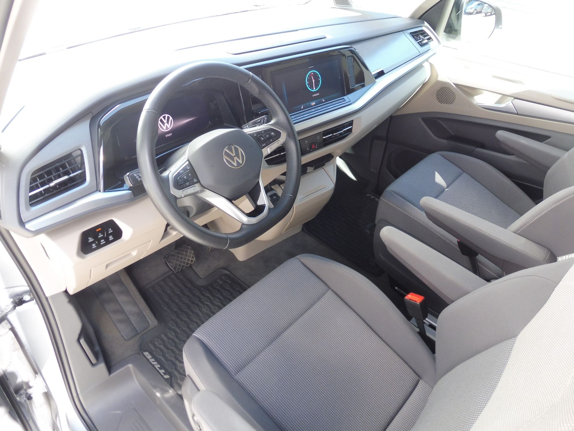 Volkswagen Multivan, Long Life 2,0 TDI 110kW DSG - fotka 6