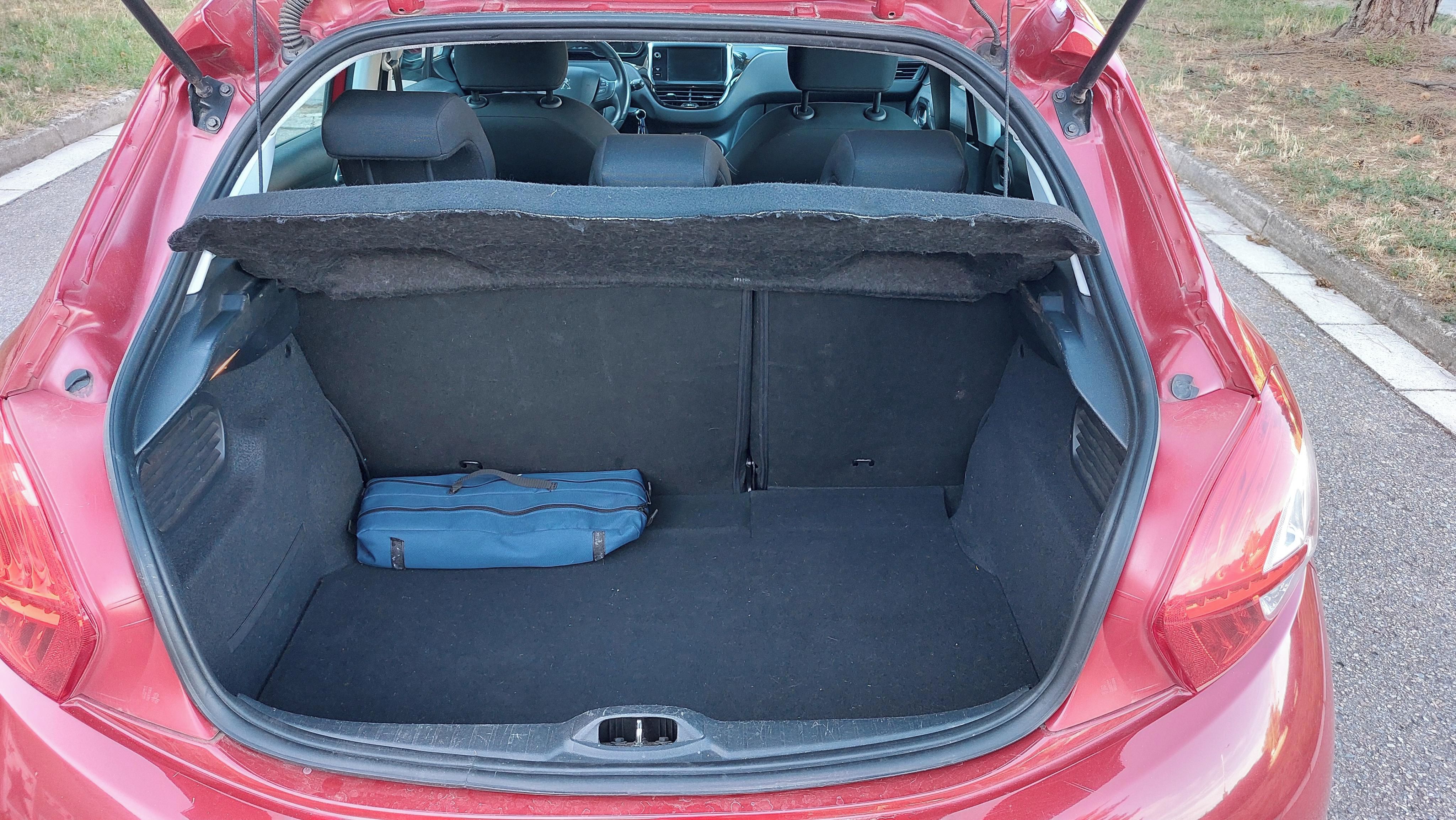 Peugeot 208, 1,2 PureTech, klima, tempomat - fotka 5