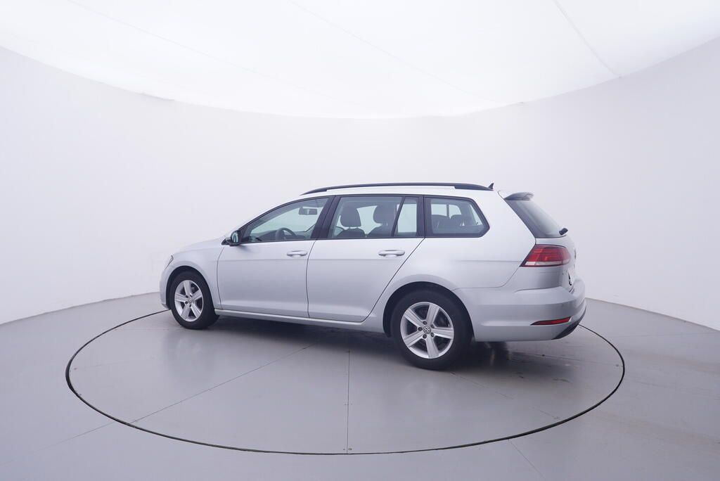 Volkswagen Golf, Trendline 1.0 TSI 85 kW - fotka 3