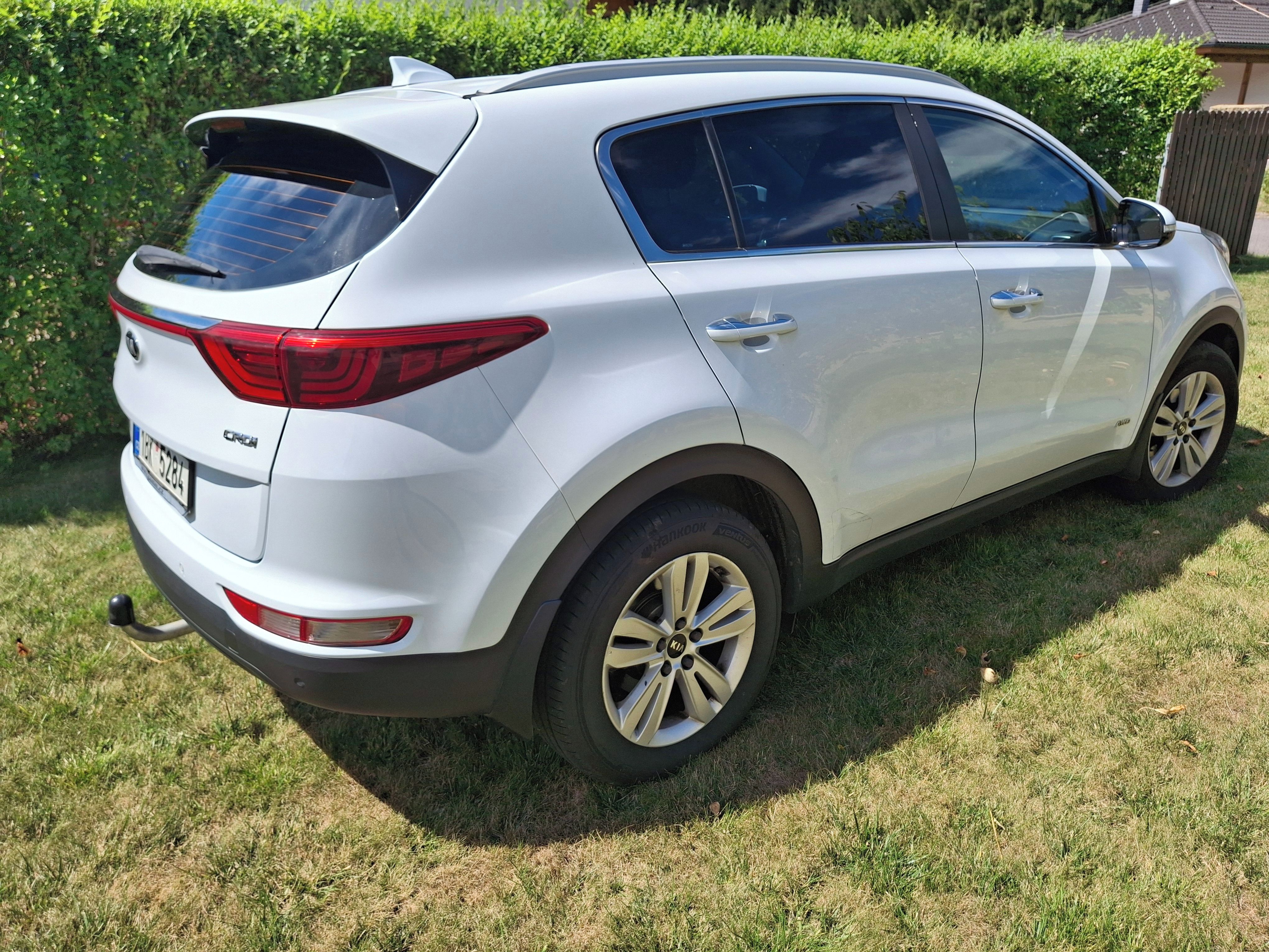 Kia Sportage, 2.0 CRDi 4x4 automat,ČR,tažné - fotka 3