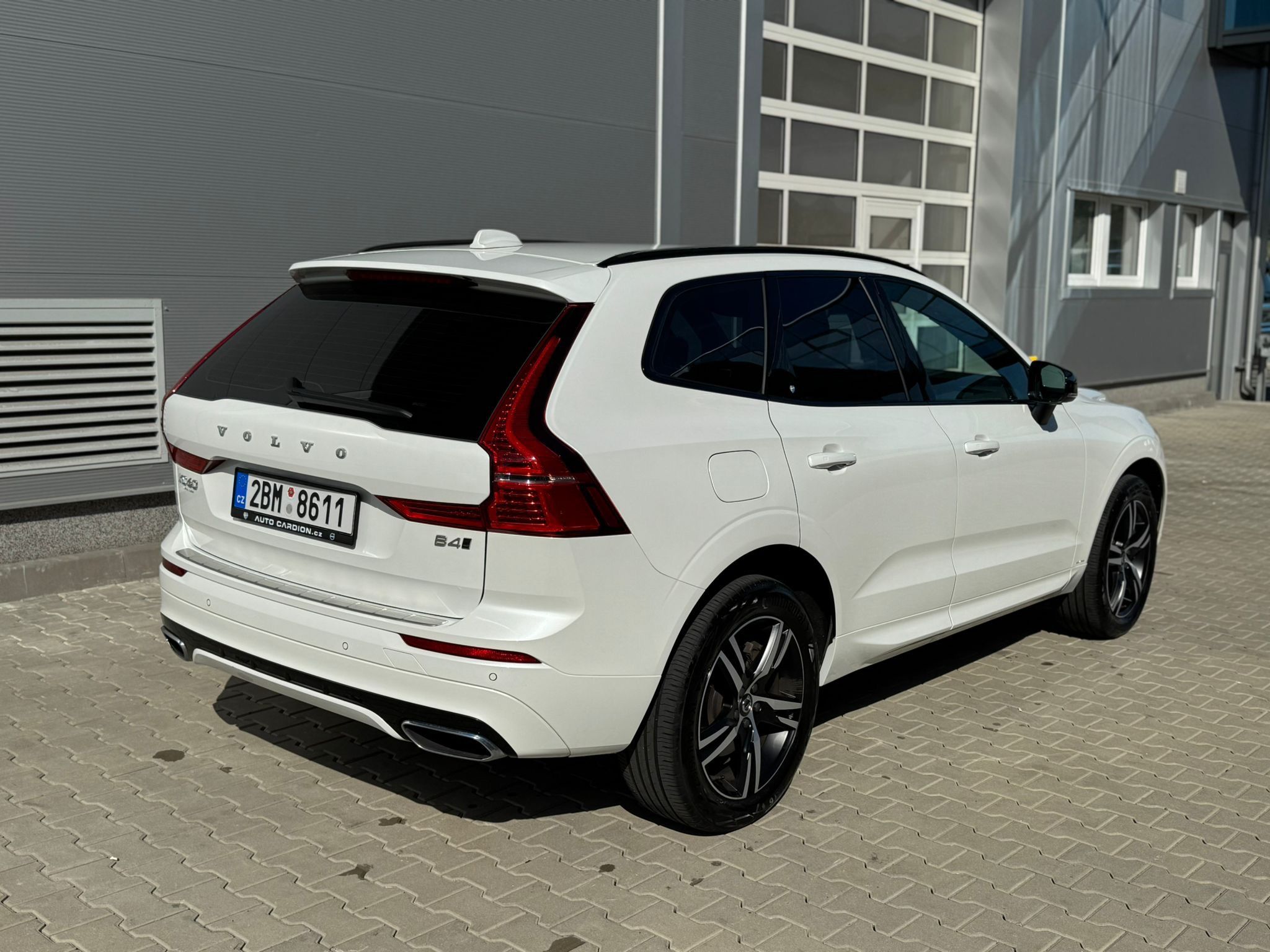 Volvo XC60 - fotka 4