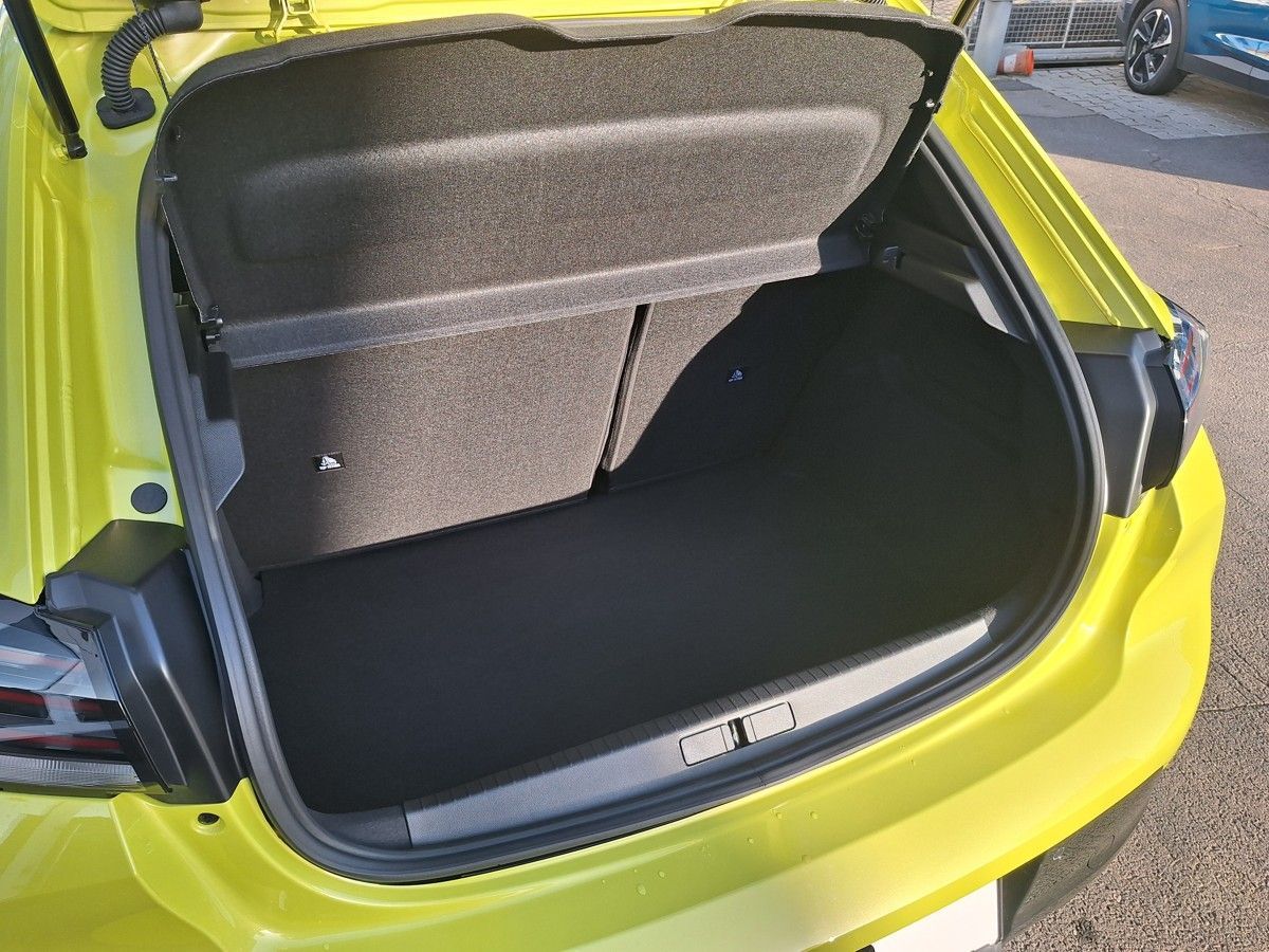 Peugeot 208, ALLURE Hybrid 110 e-DCS6 - fotka 6