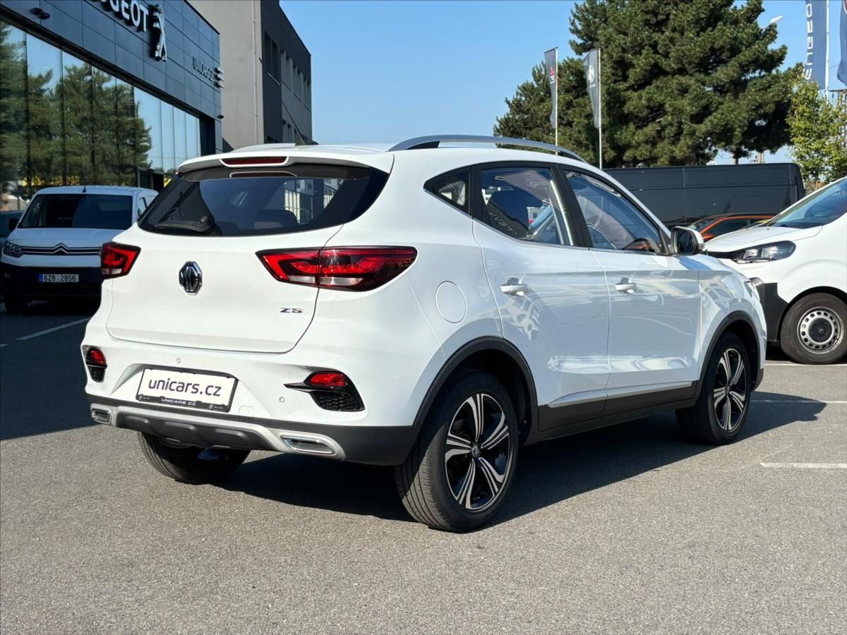 MG ZS, 1,5 VTi  Essential Manuál - fotka 6