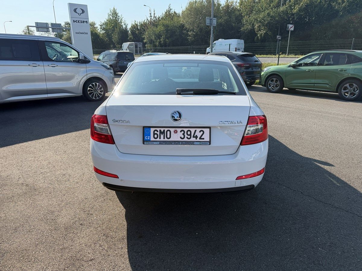 Škoda Octavia - fotka 4