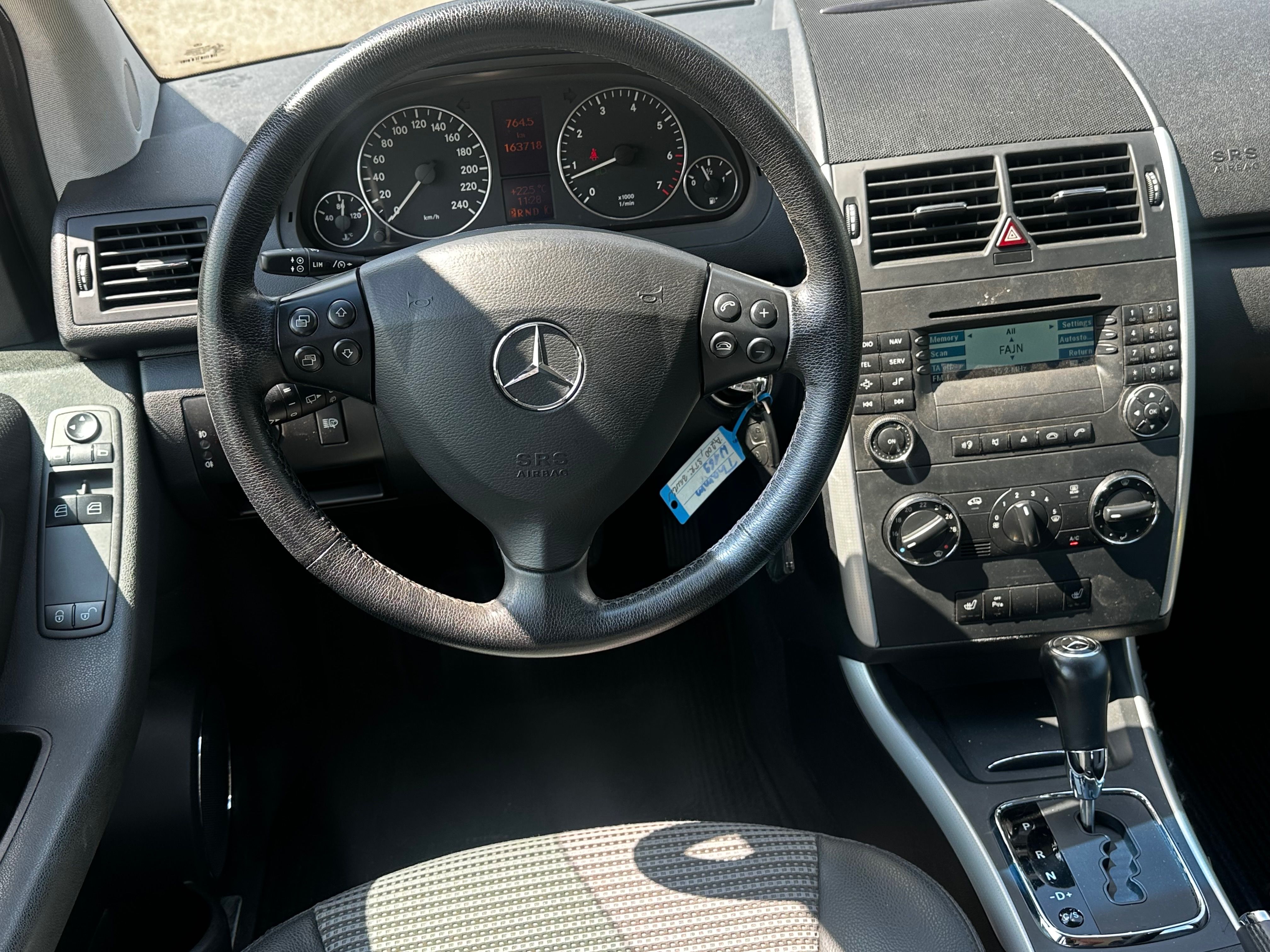 Mercedes-Benz Třídy A, A200 w169, automat - fotka 5