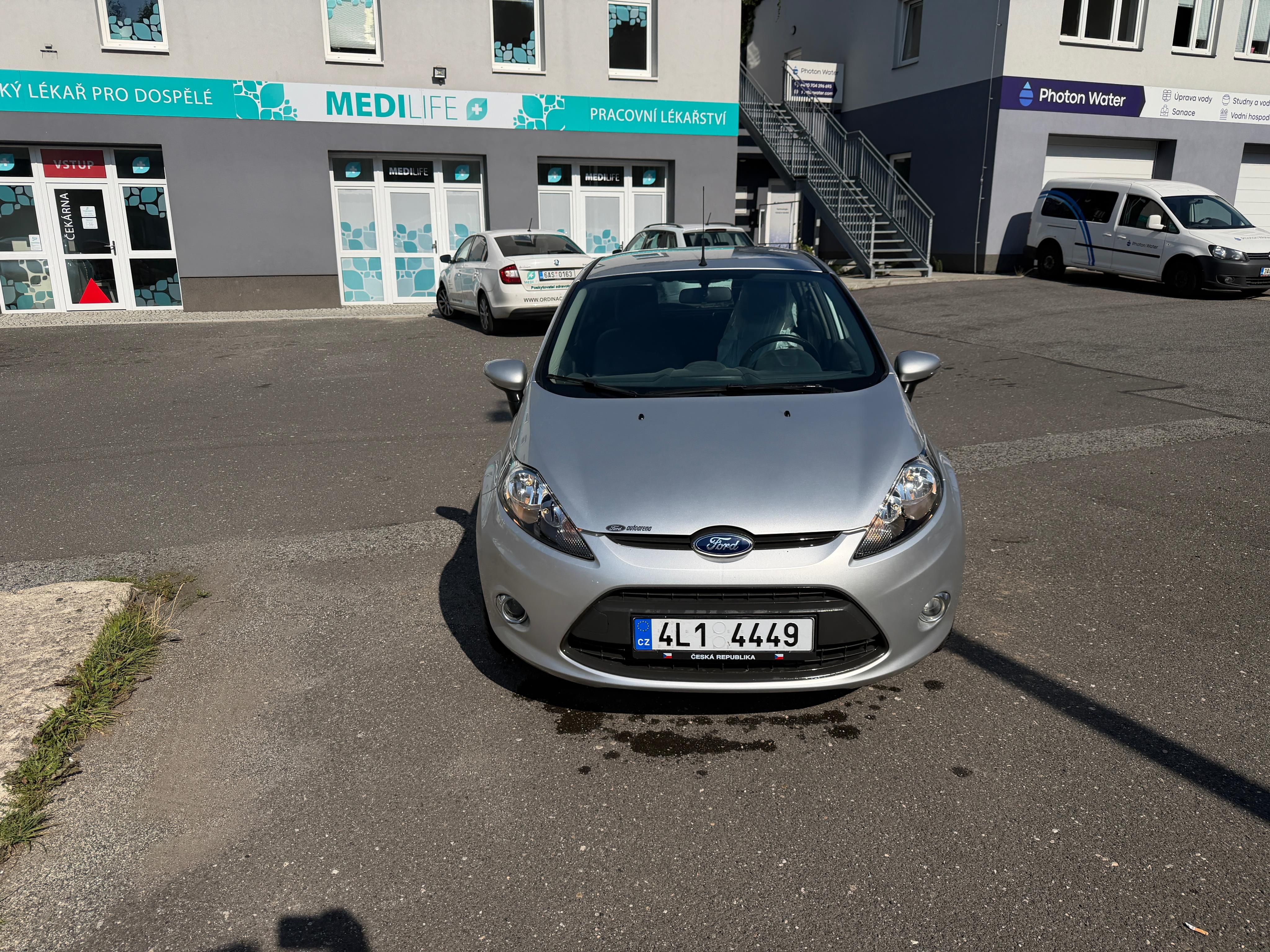 Ford Fiesta, 44kw,klimatizace - fotka 2