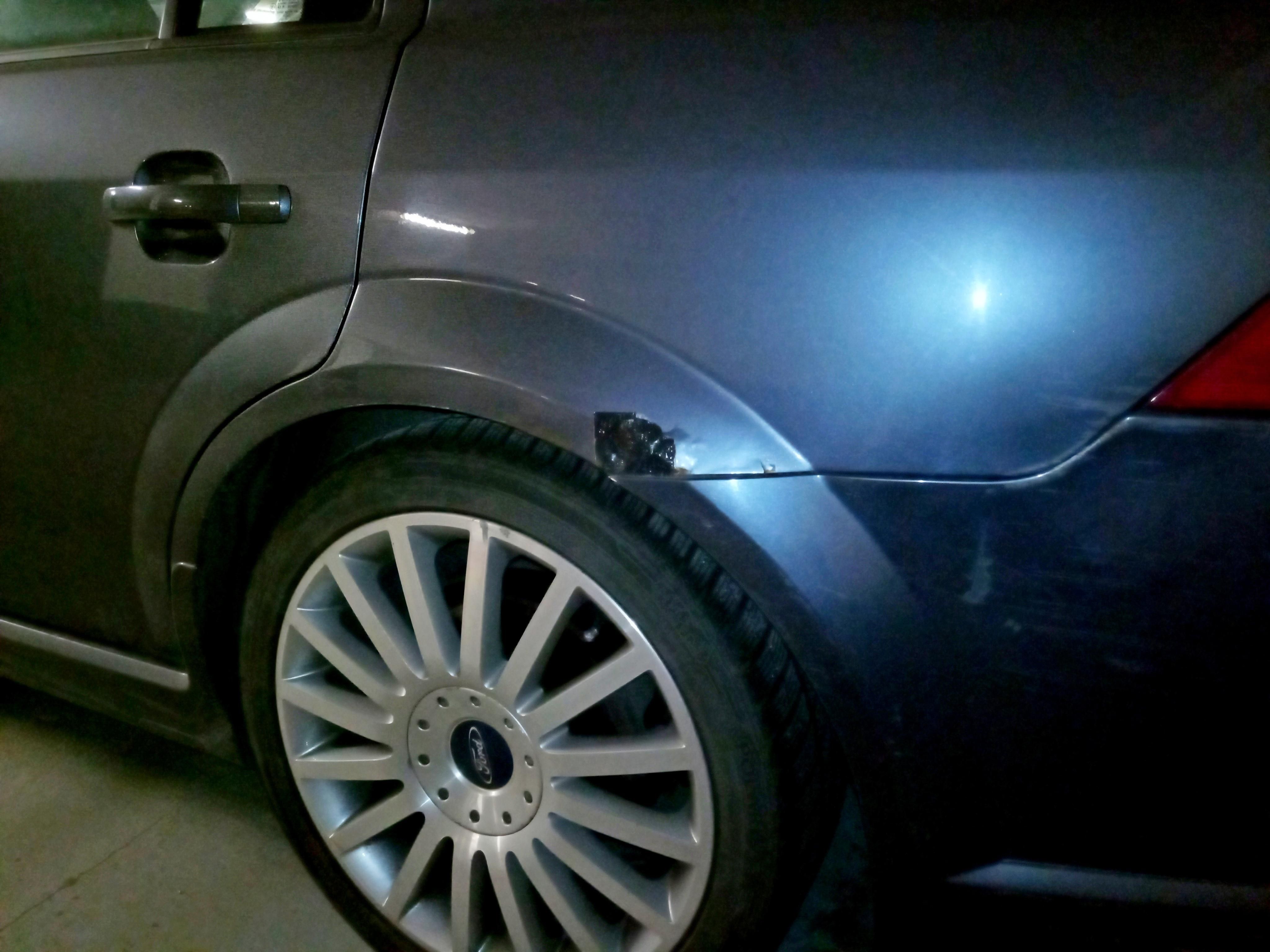 Ford Mondeo - fotka 6