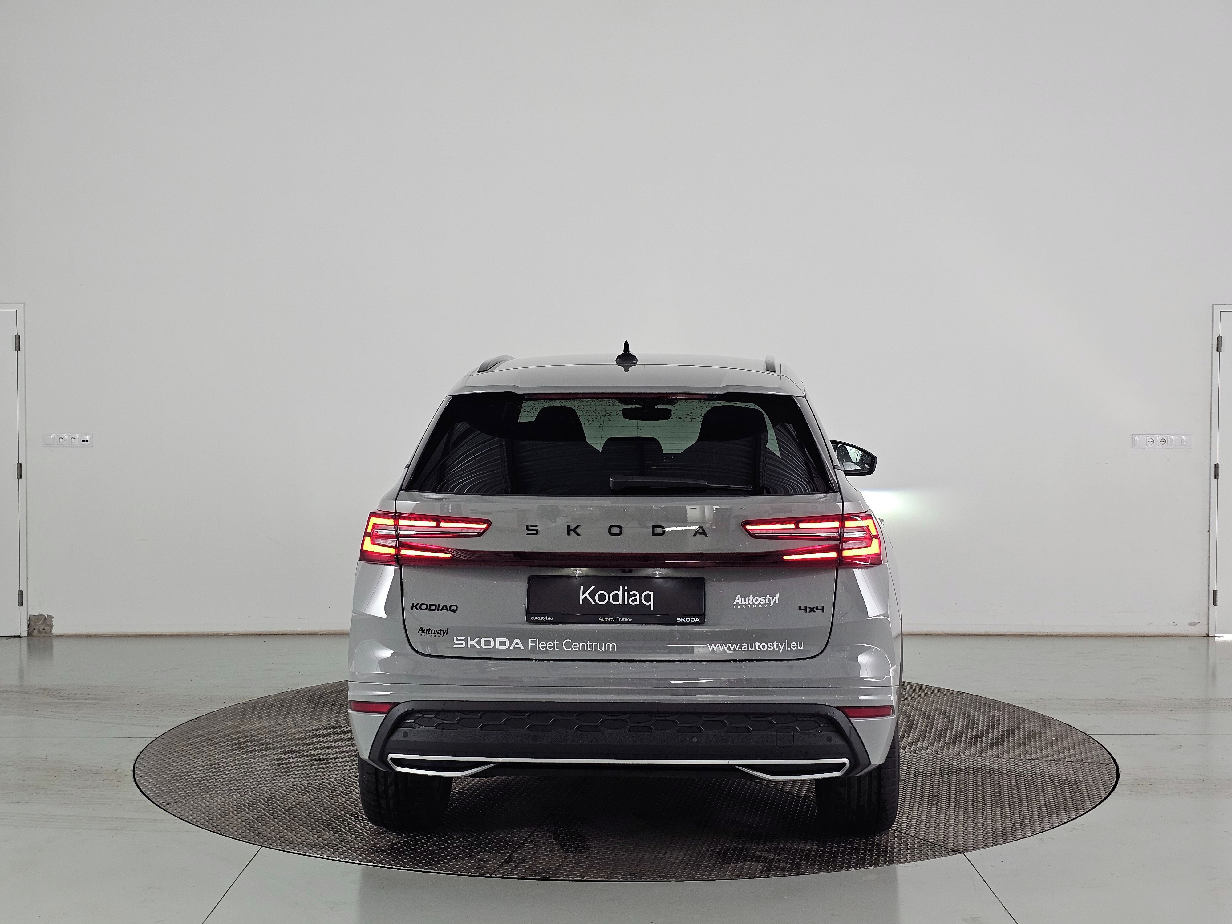 Škoda Kodiaq, Sportline 2.0TDI 142kW 4x4 - fotka 6