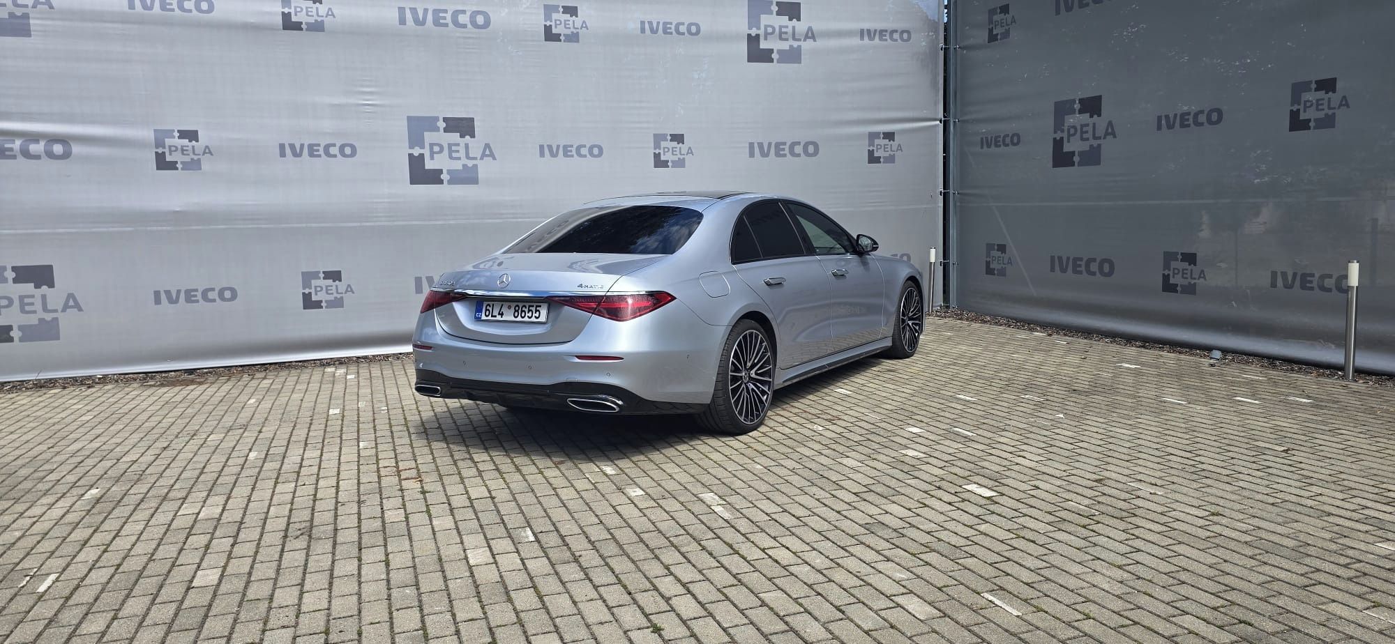 Mercedes-Benz Třídy S, 450d 4MATIC - fotka 6