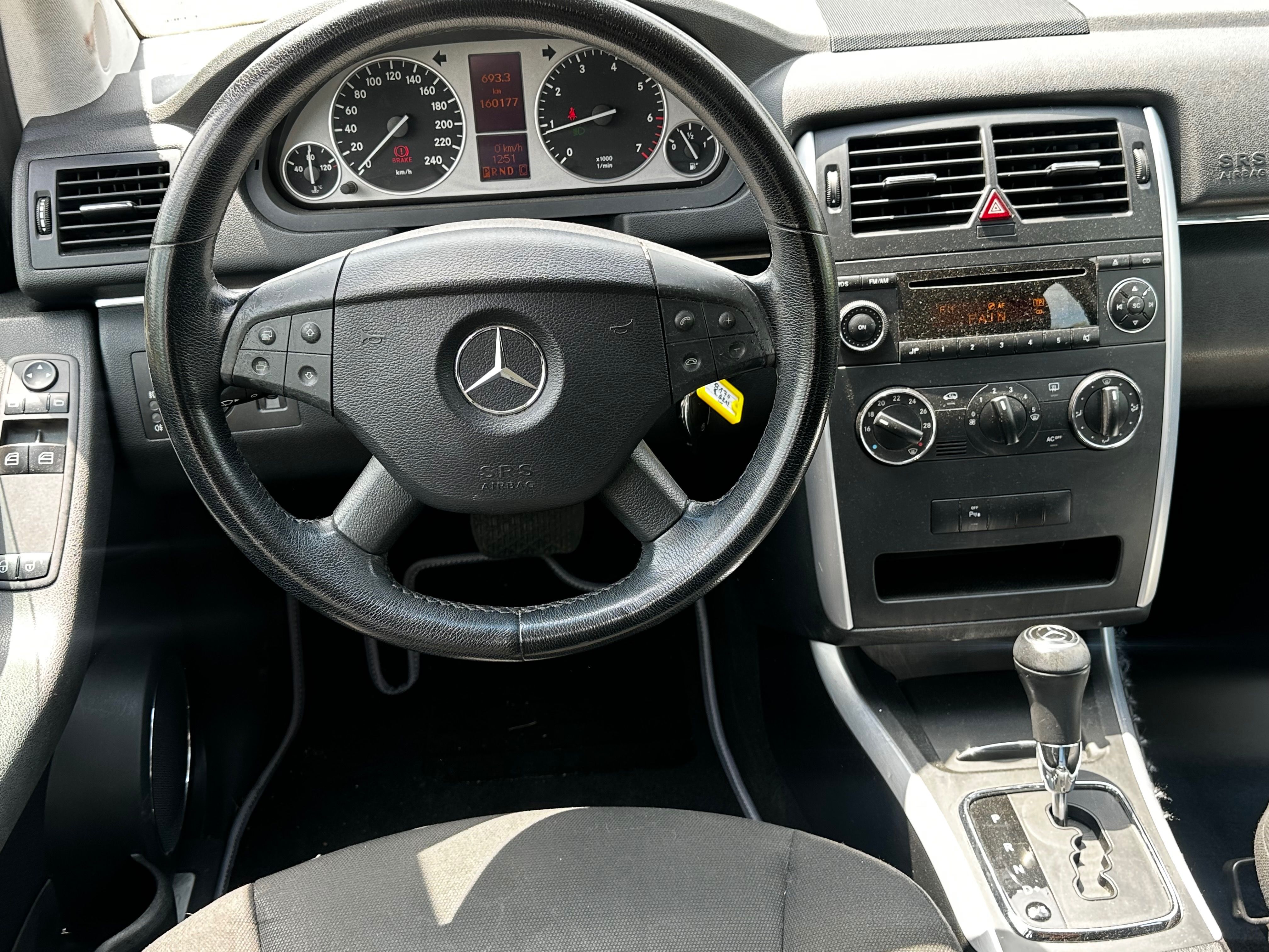 Mercedes-Benz Třídy B, B 170, automat, stk, klima - fotka 6