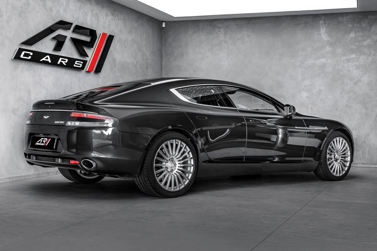 Aston Martin Rapide - fotka 5