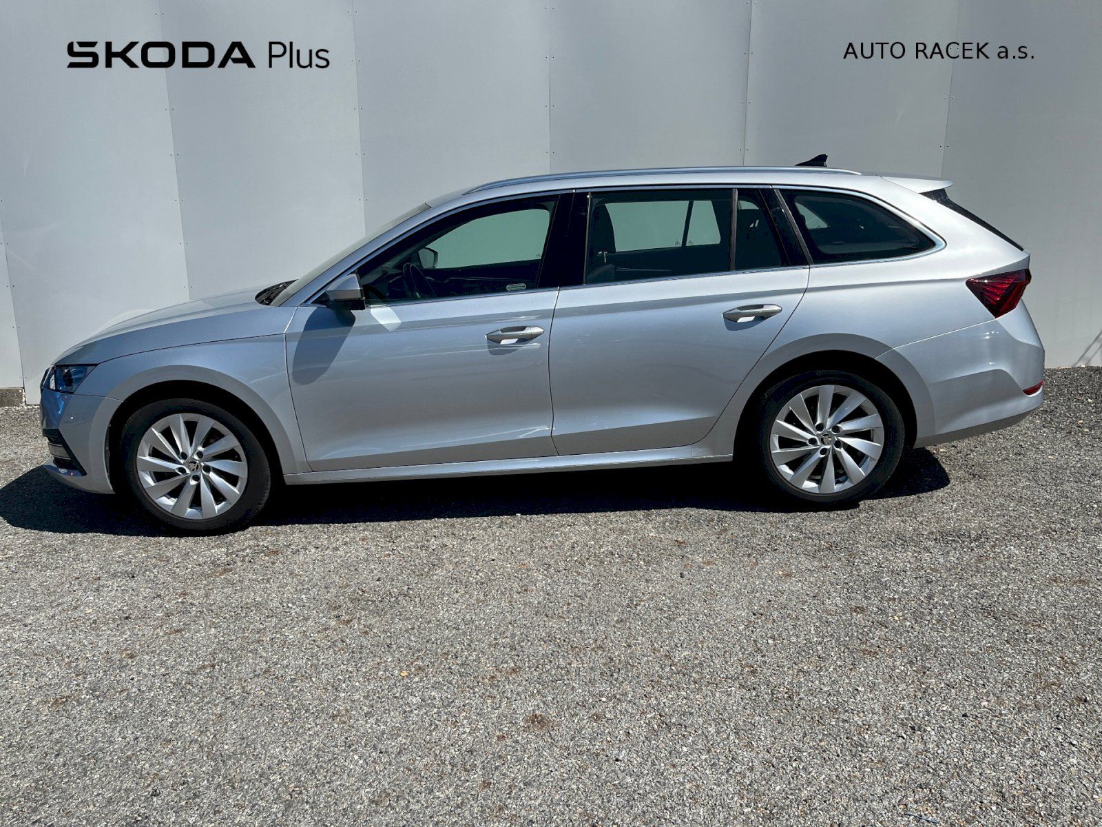 Škoda Octavia, 2.0 TDI 85kW DSG Style Combi - fotka 3
