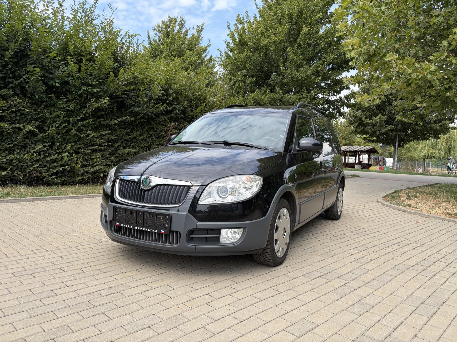 Škoda Roomster, 1.6 Scout Plus Edition - fotka 2
