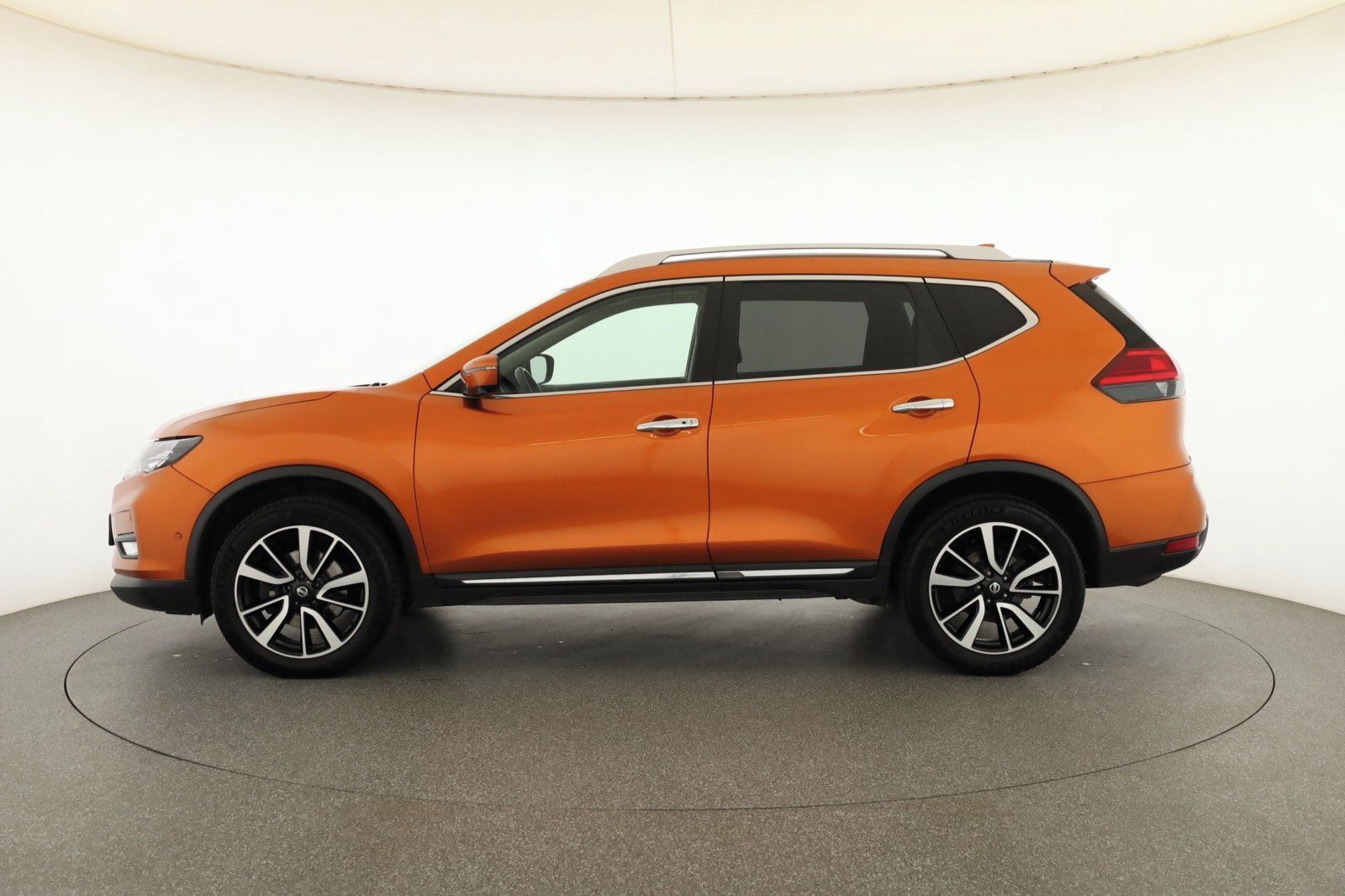 Nissan X-Trail, 2.0 dCi, 4X4, Serv.kniha - fotka 3