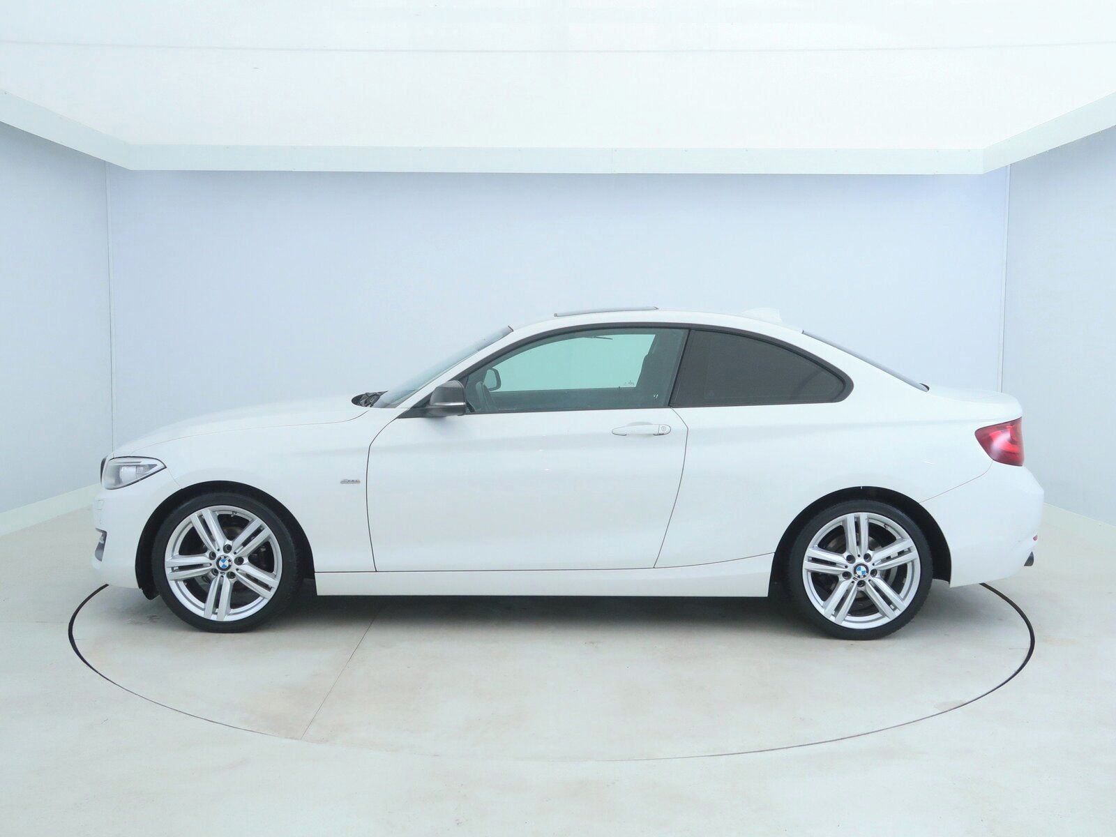BMW Řada 2, 218d, Sport Line, Navi - fotka 3
