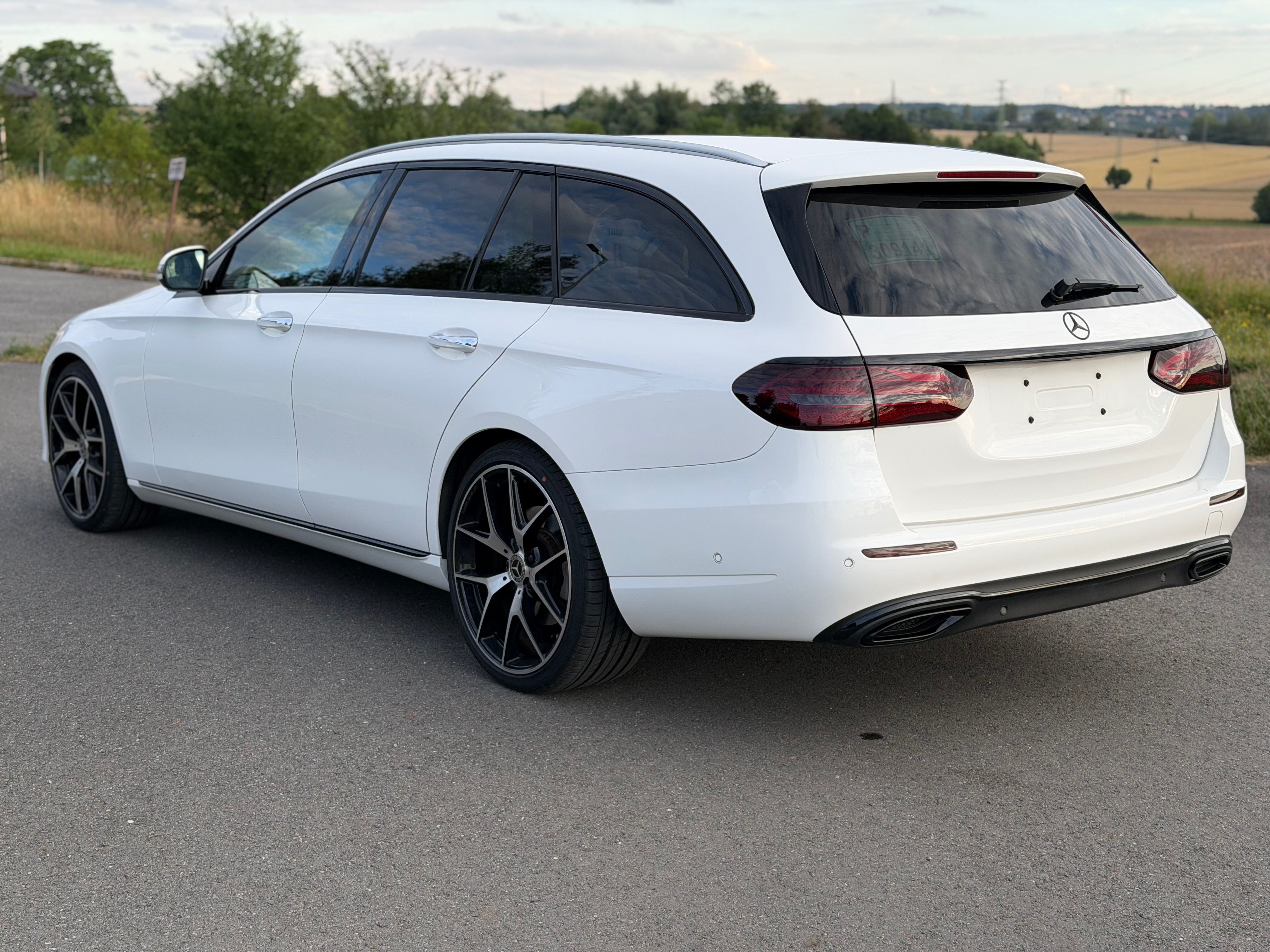 Mercedes-Benz Třídy E, 350d - fotka 6
