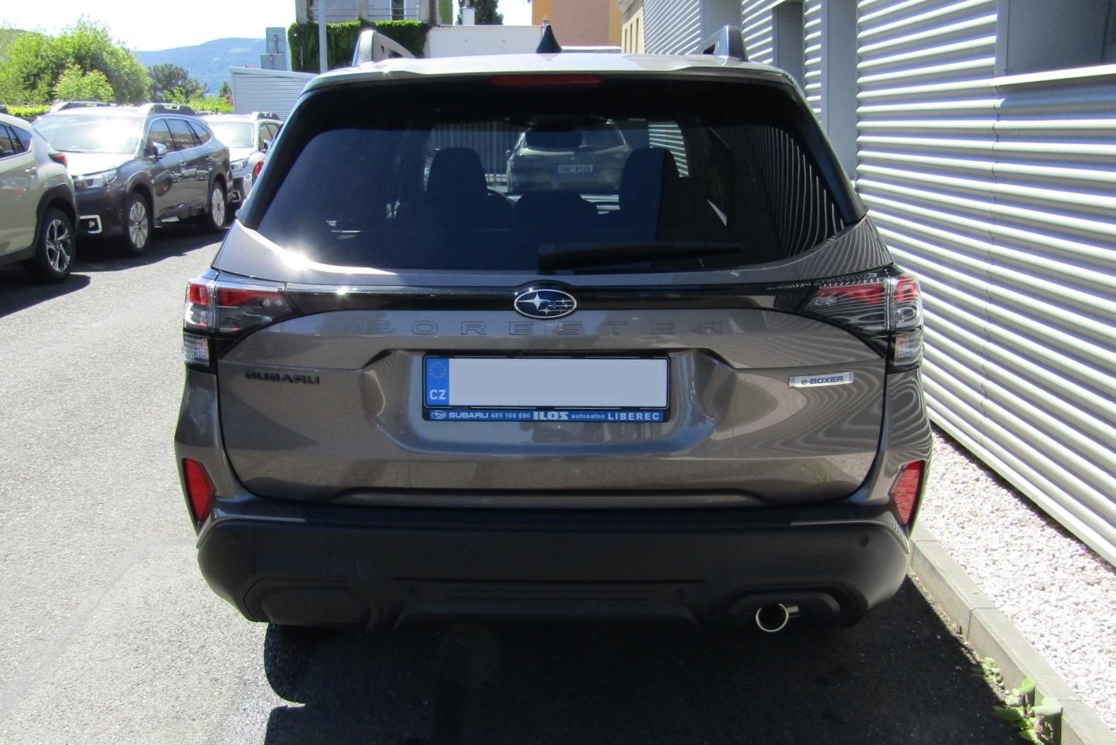 Subaru Forester, FORESTER 2,0i COM NAV po 1.maj - fotka 5
