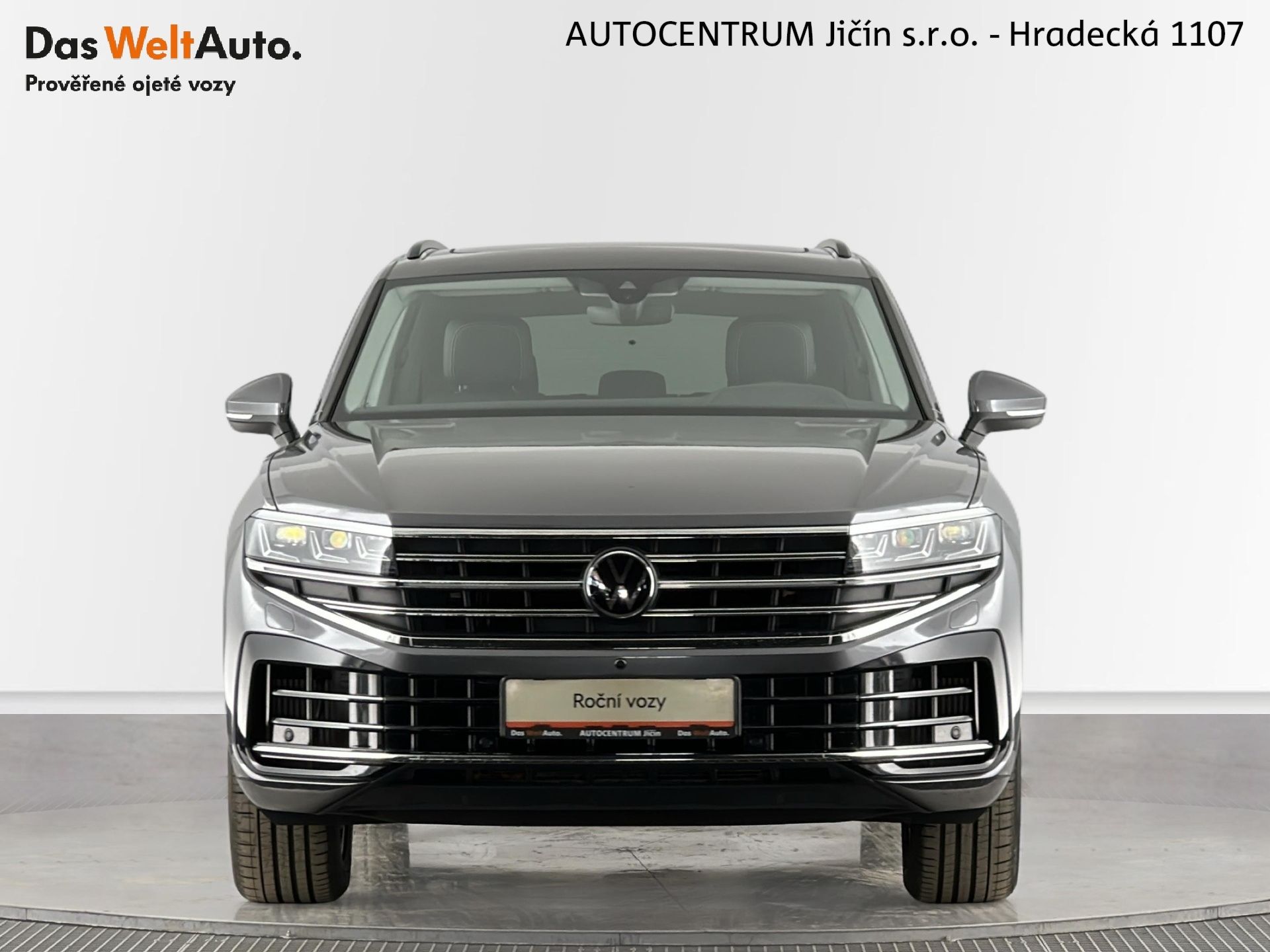 Volkswagen Touareg, Elegance 3.0 TSI 250kW 4Motion - fotka 4