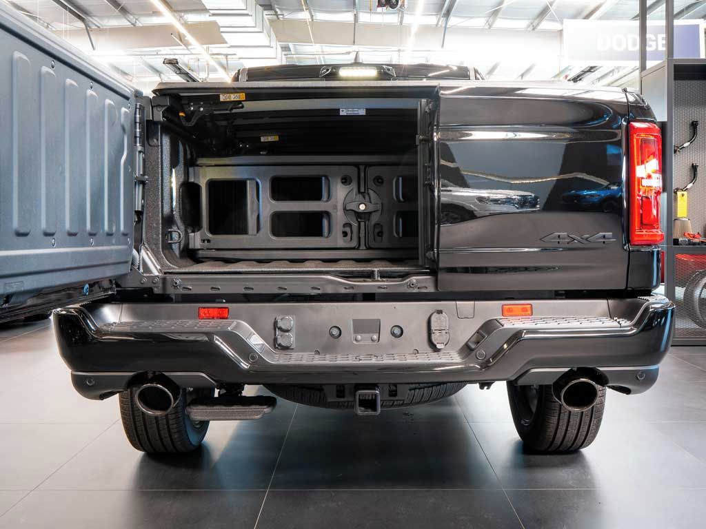 Dodge Ram, 5.7 HEMI V8 Limited 2026 LPG - fotka 6