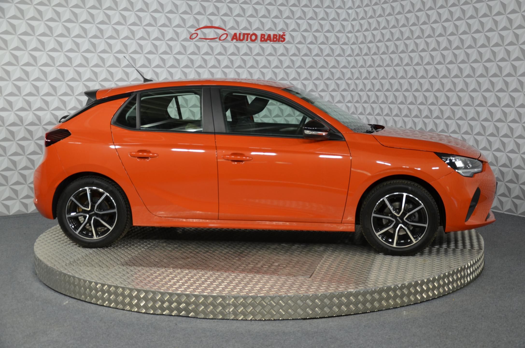 Opel Corsa, 1.2i 55kw Edition MT5 - fotka 4