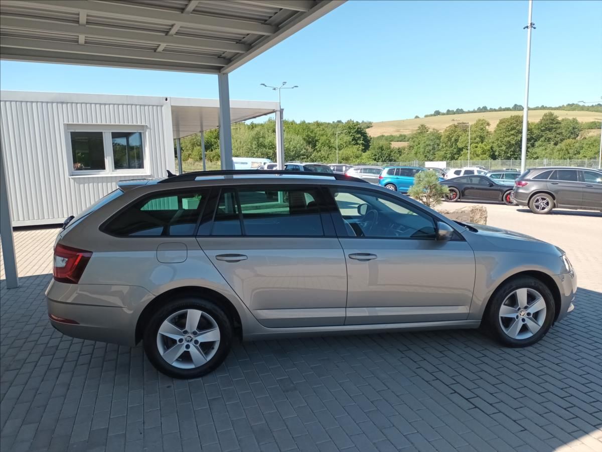 Škoda Octavia, 1,4 TSI,110KW,AT,NAVI,SERVIS - fotka 4
