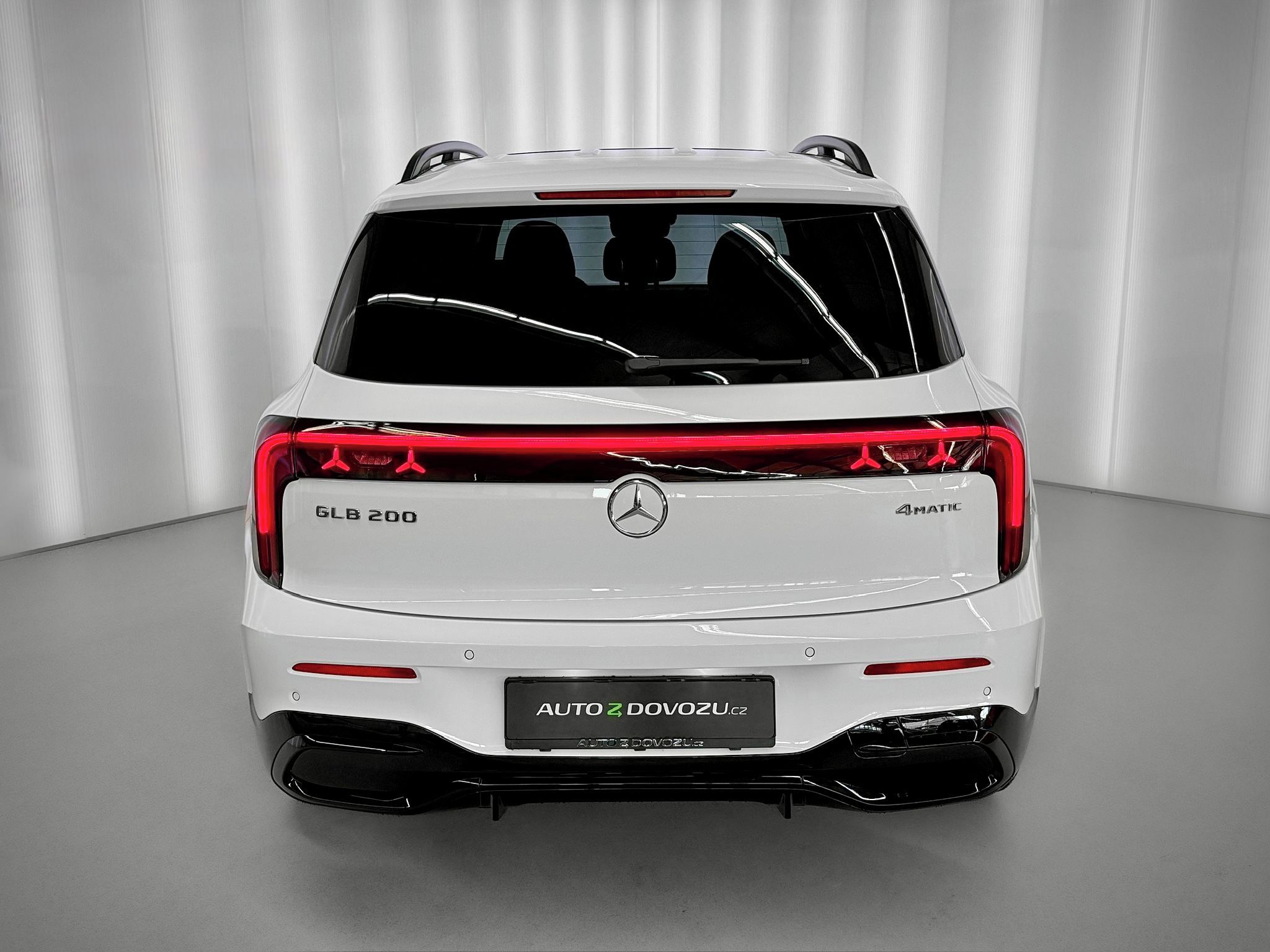 Mercedes-Benz GLB, 8G-eDCT 4MATIC AMG, PANORAMA, - fotka 5