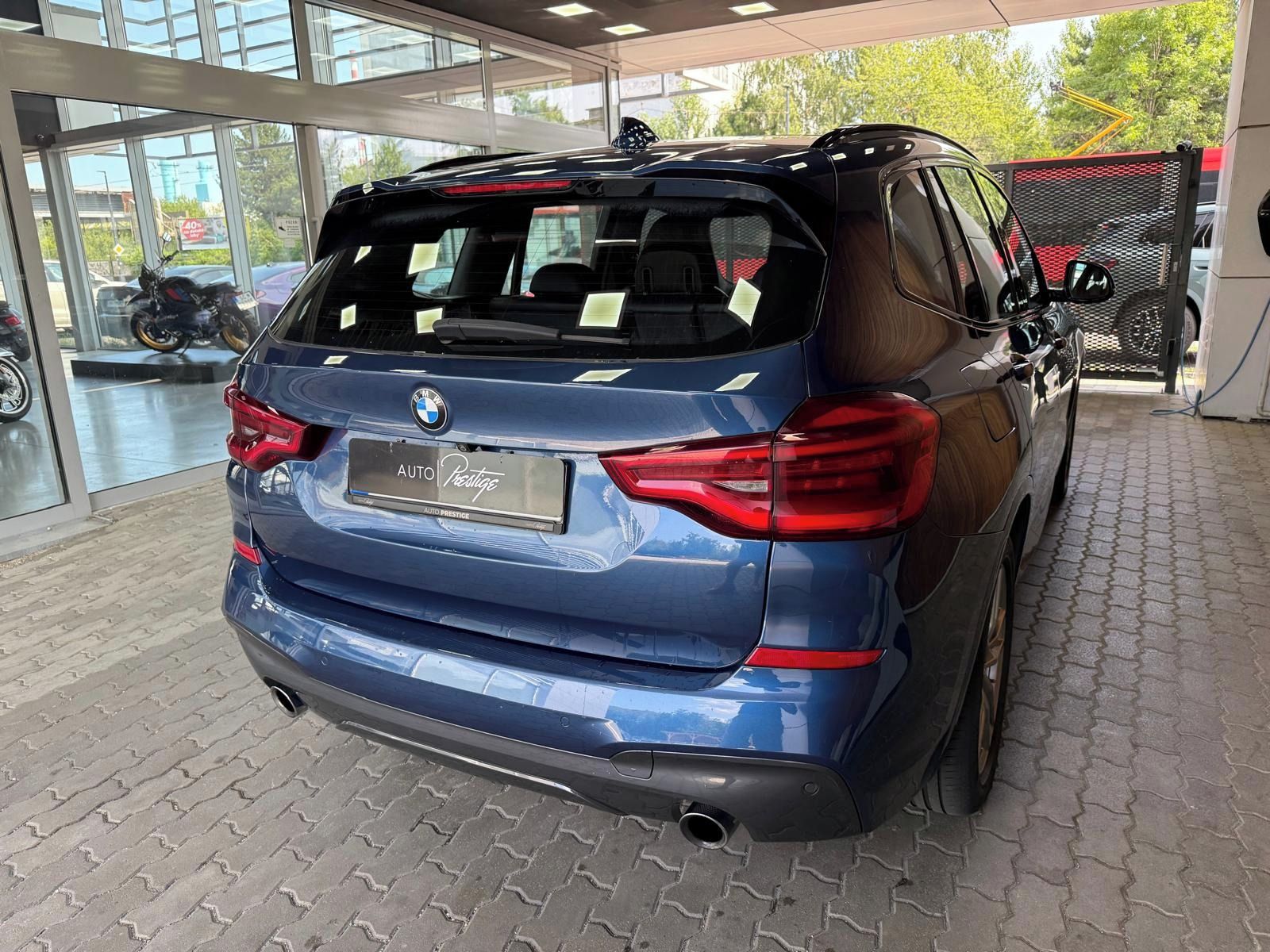 BMW X3, 30d M Pano Webasto - fotka 4
