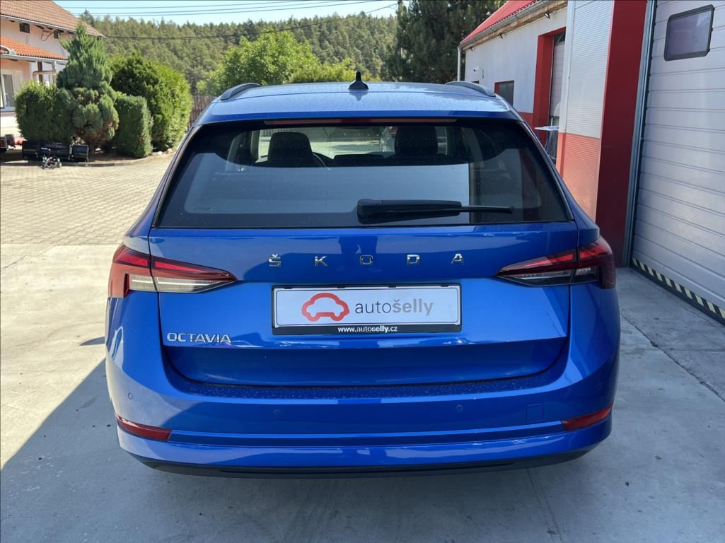 Škoda Octavia, 2,0 TDI 85kW Ambition Combi - fotka 4