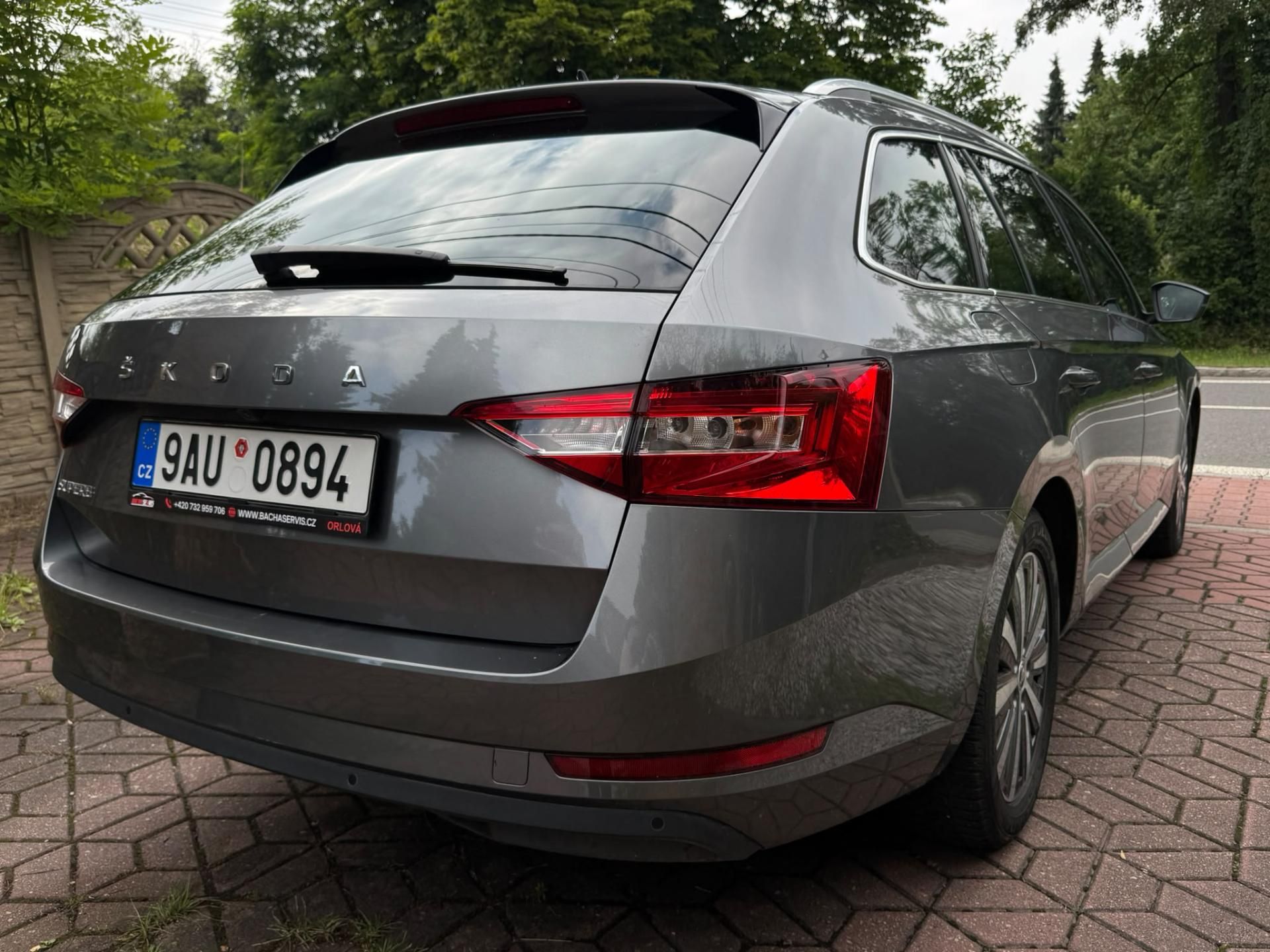 Škoda Superb, 2.0 STYLE 1.MAJ ČR DPH KŮŽE - fotka 6