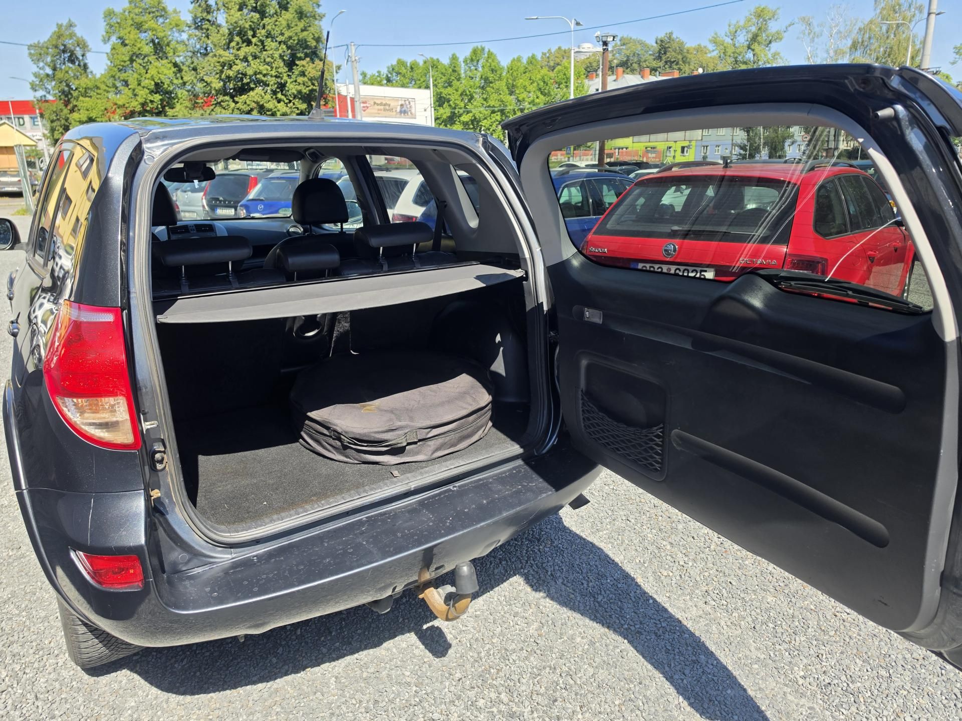 Toyota Rav4, 2.2D-Cat 130kw 4x4 - fotka 6