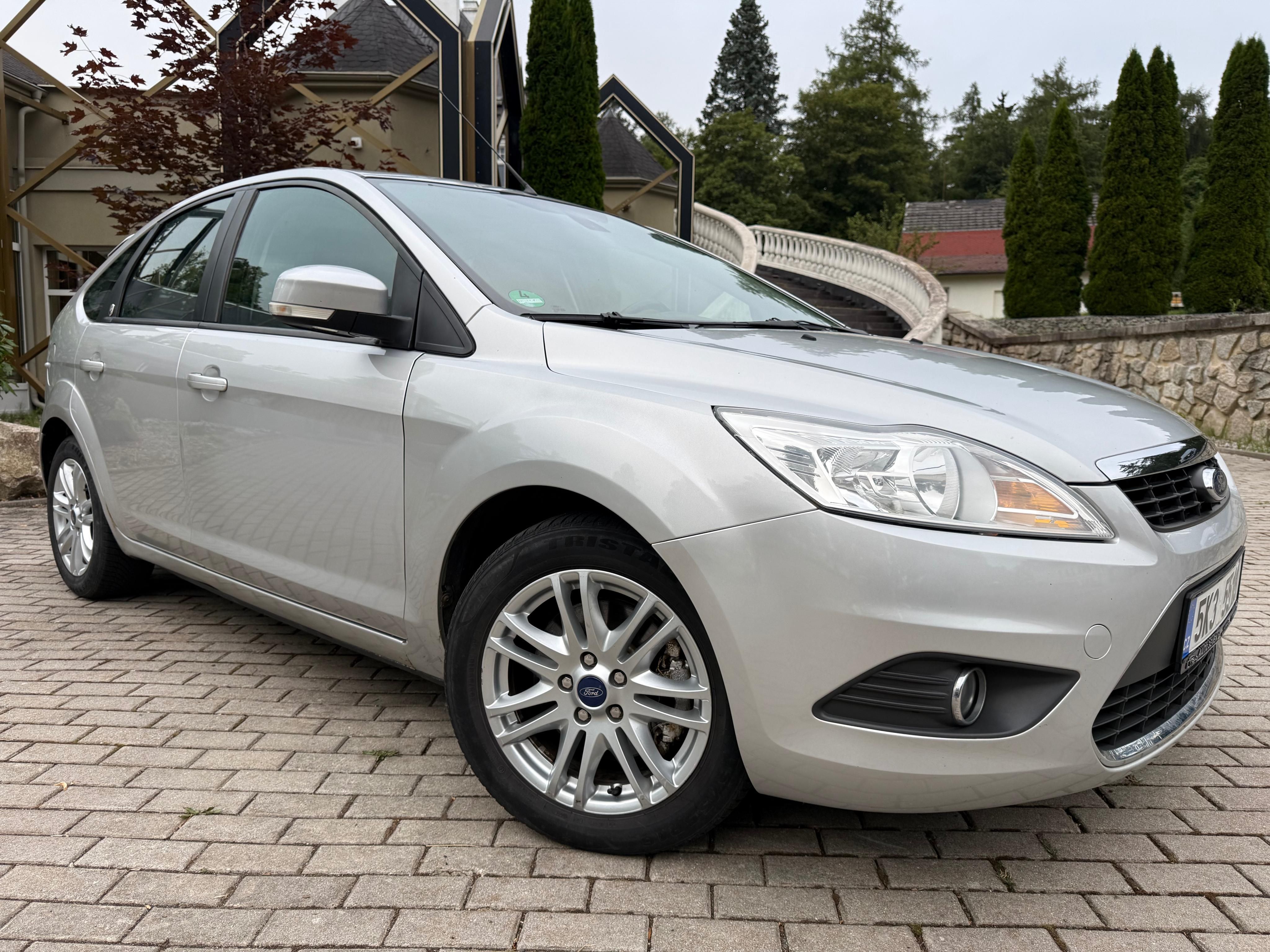 Ford Focus, II 2.0i 107kW GHIA *PANORAMA* - fotka 3