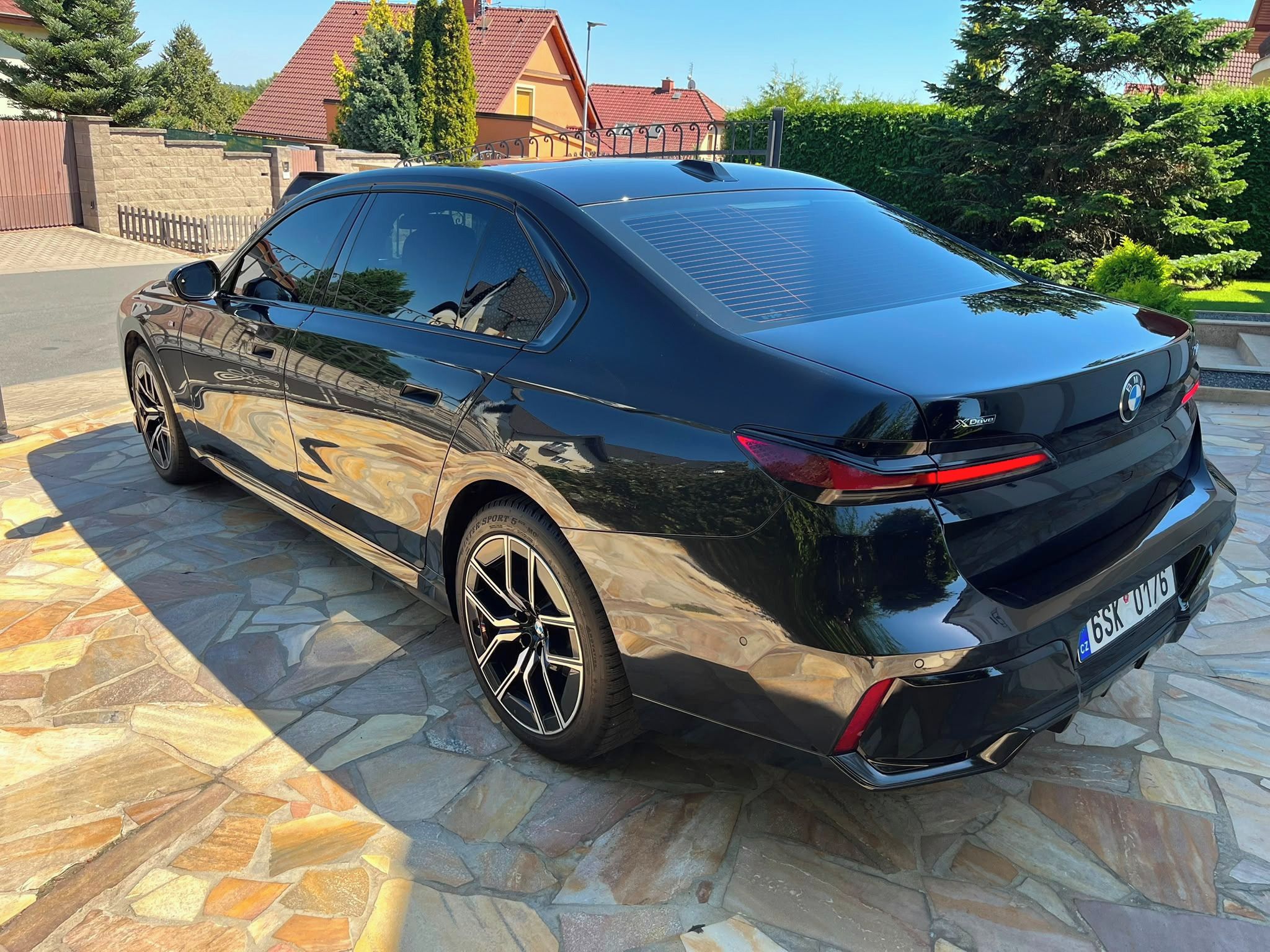 BMW Řada 7, 740D XDRIVE*Mpaket*B&W* - fotka 5