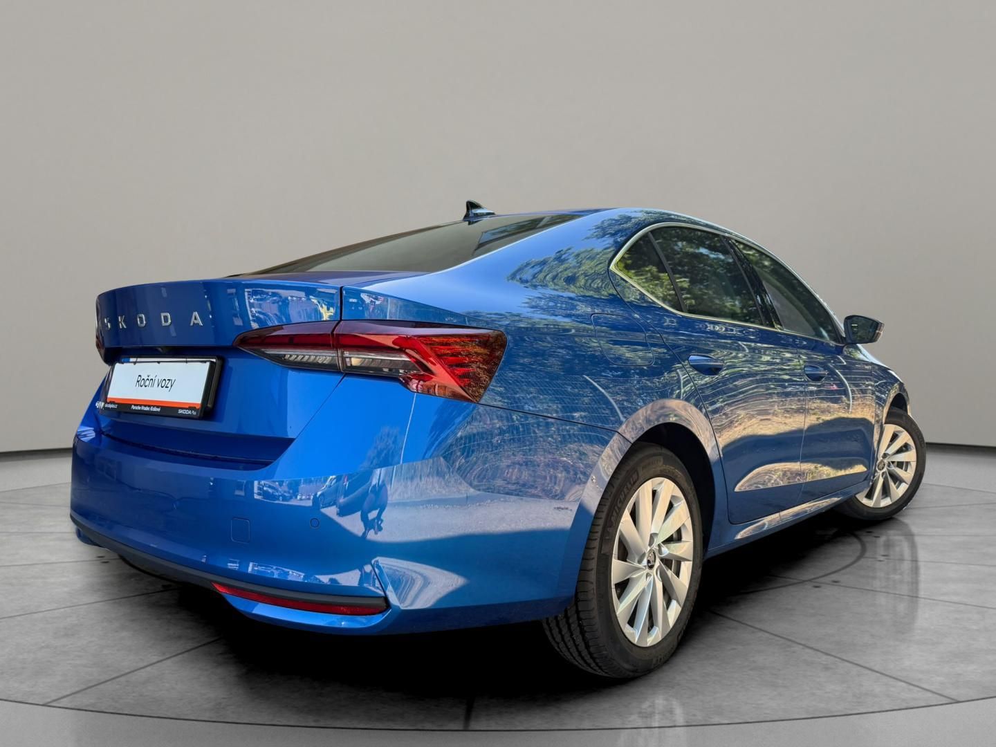 Škoda Octavia, Top Selection 2.0 TDI 110kw DS - fotka 2