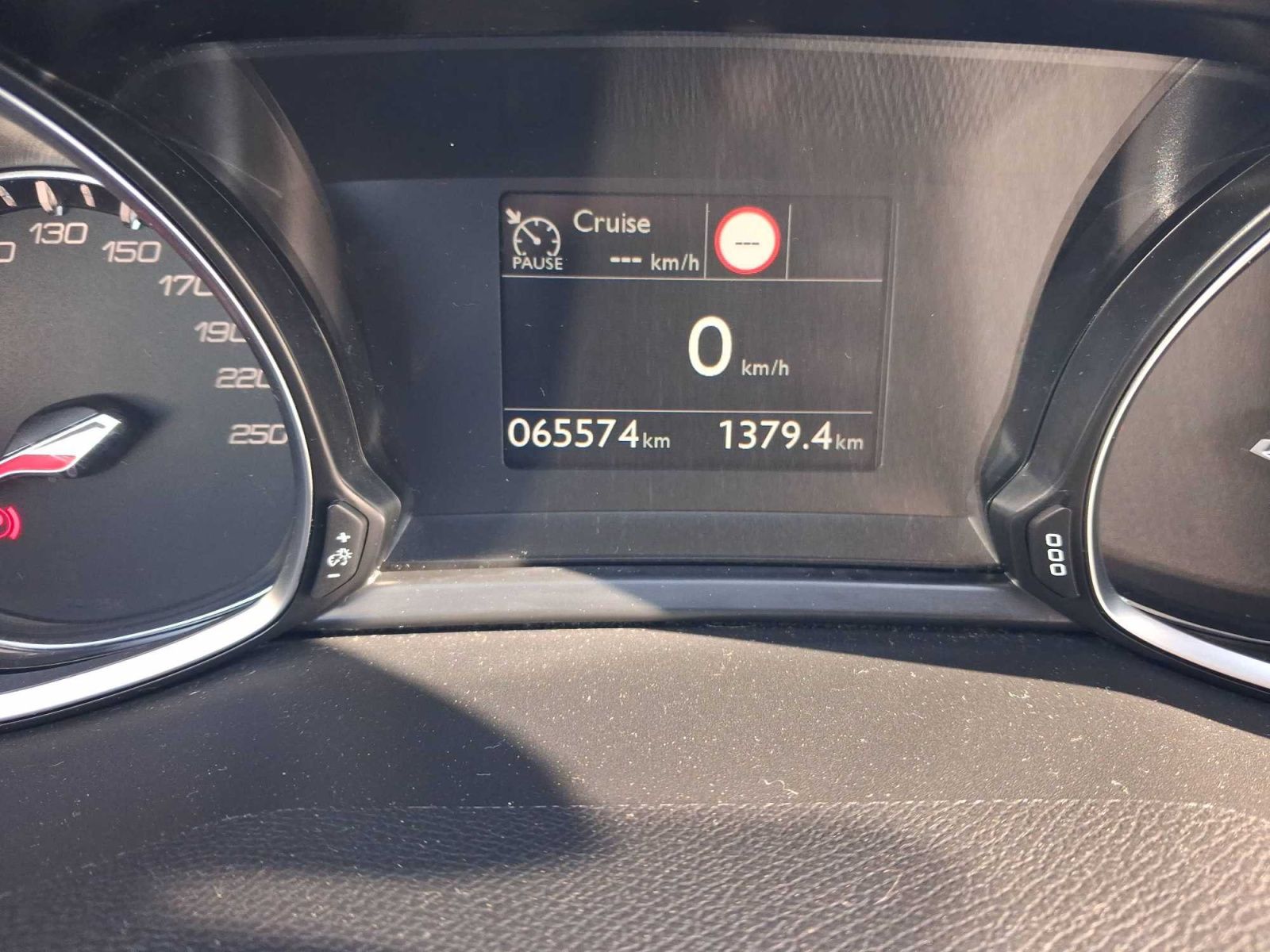 Peugeot 308, 1.2 PureTech, Active, ČR,1.maj - fotka 3