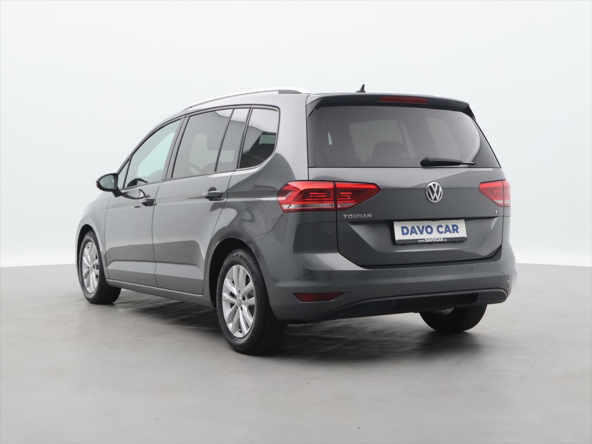 Volkswagen Touran, 1,6 TDI 85 kW DSG Panorama - fotka 5