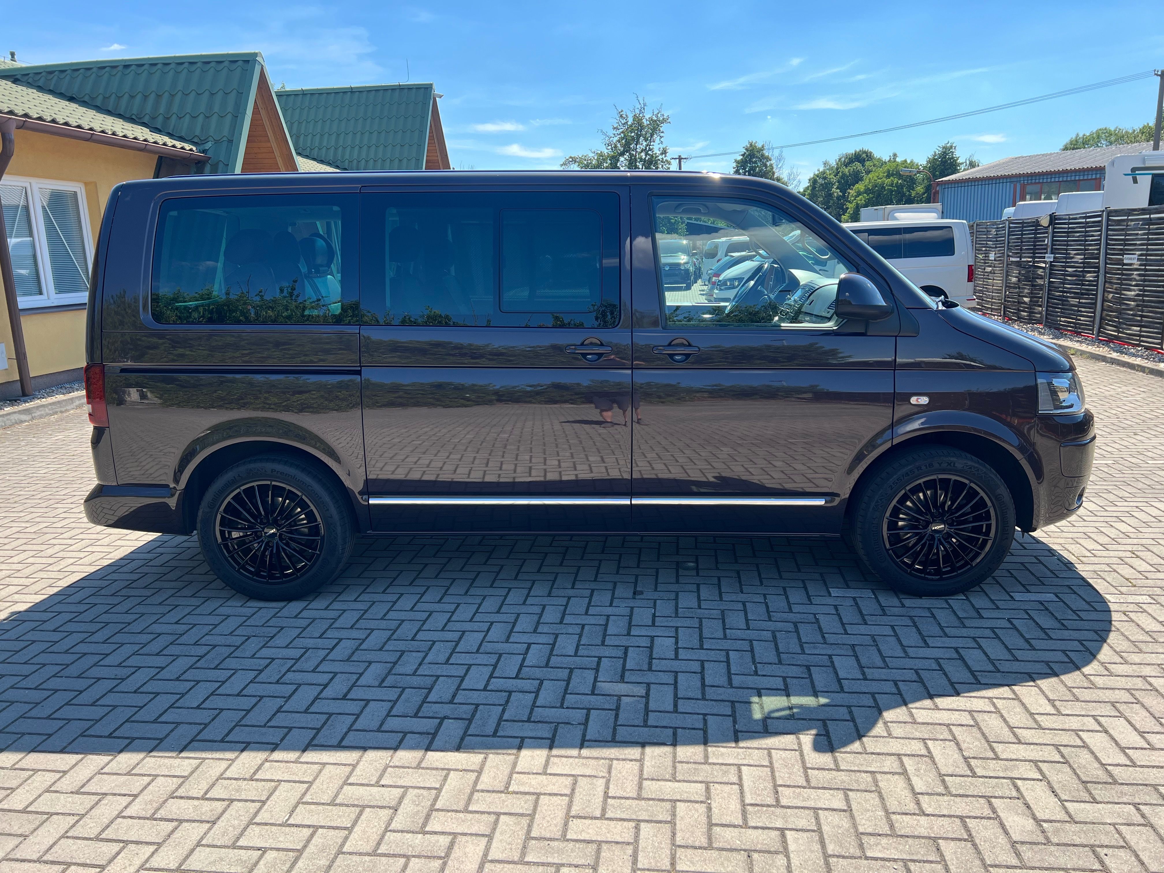 Volkswagen Multivan, Highline 2.0TDI 103kW DSG DVD - fotka 5