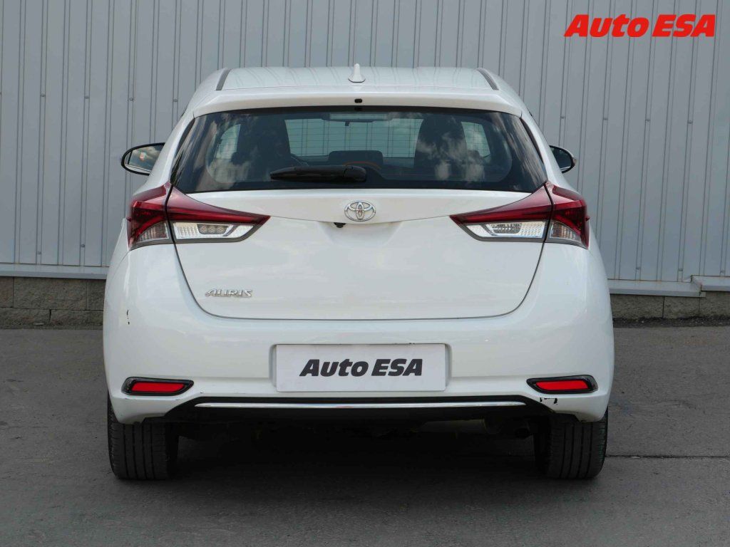 Toyota Auris, 1.6i Valvematic,ČR - fotka 5