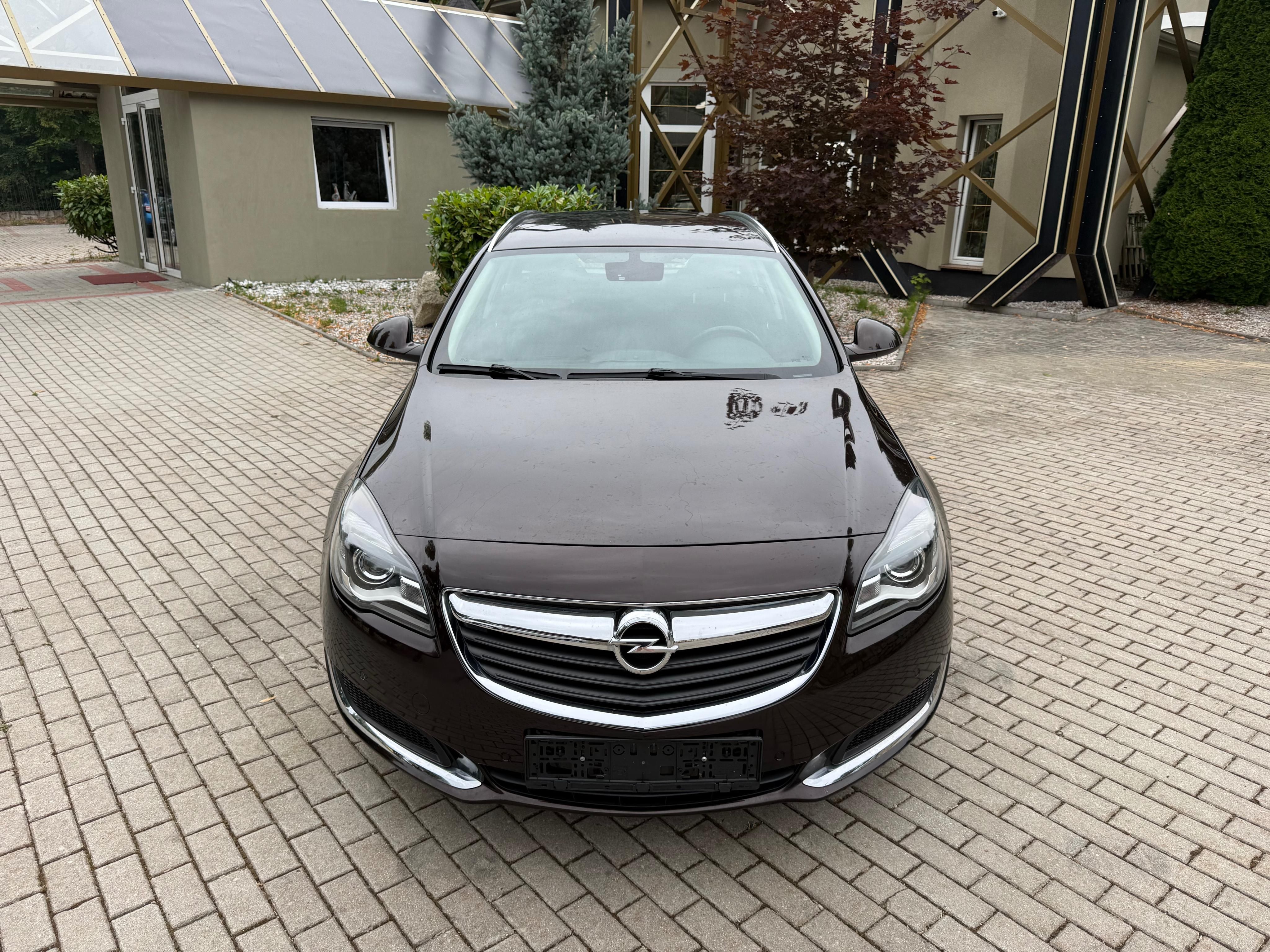 Opel Insignia, A 1.6 CDTi 100kW SPORTS TOURER - fotka 5